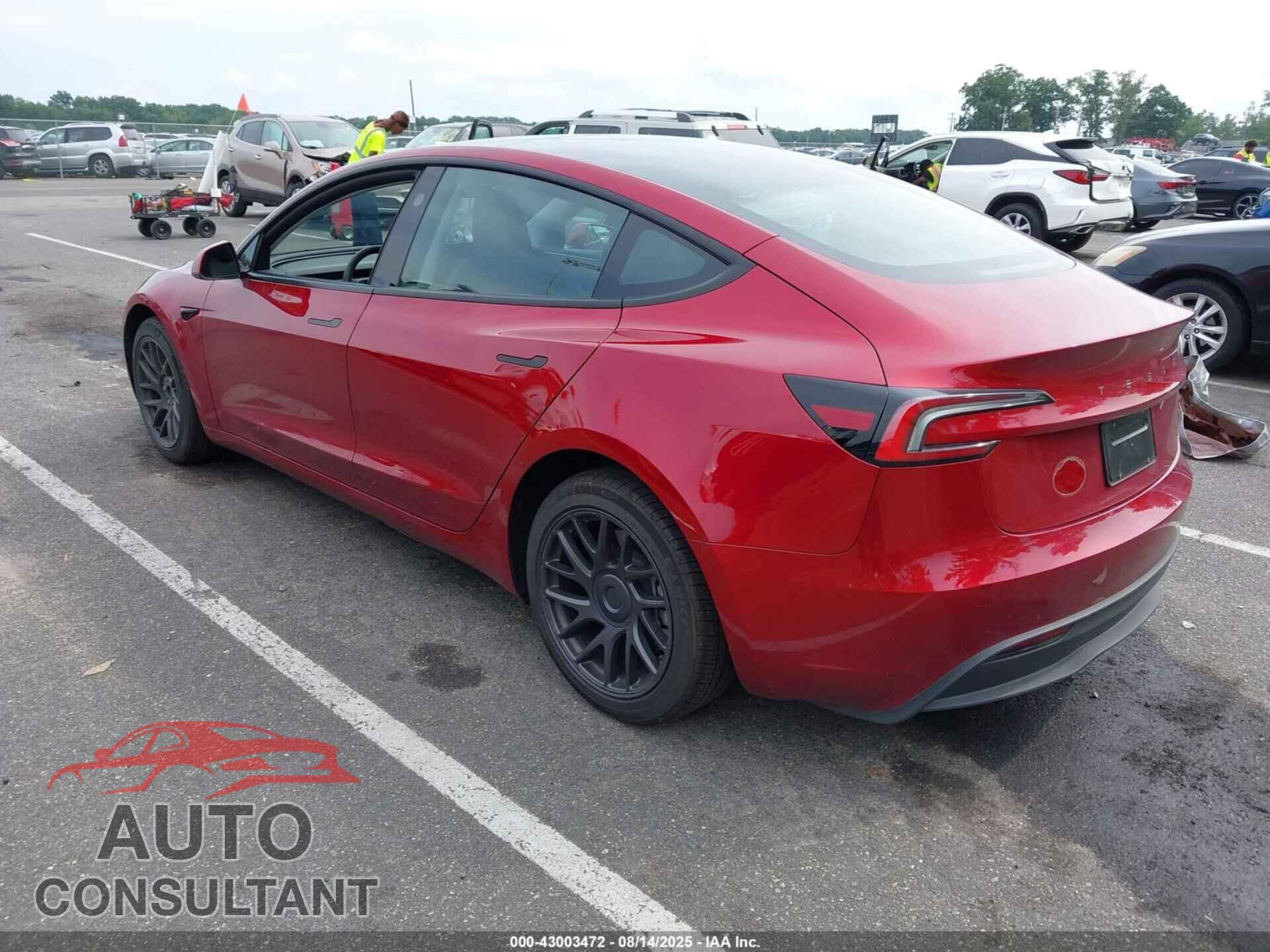 TESLA MODEL 3 2024 - 5YJ3E1EAXRF842235