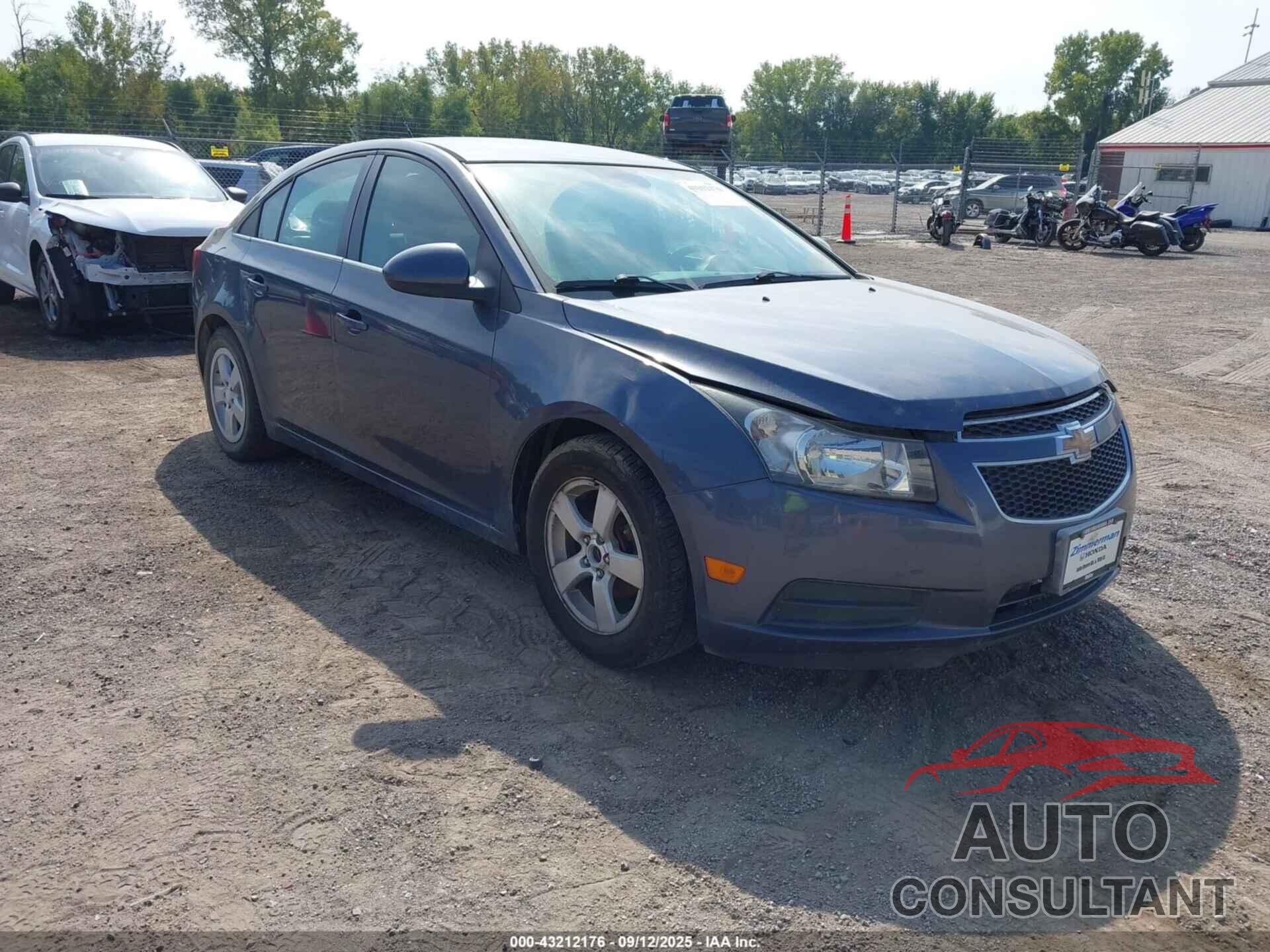 CHEVROLET CRUZE 2014 - 1G1PC5SB9E7229883