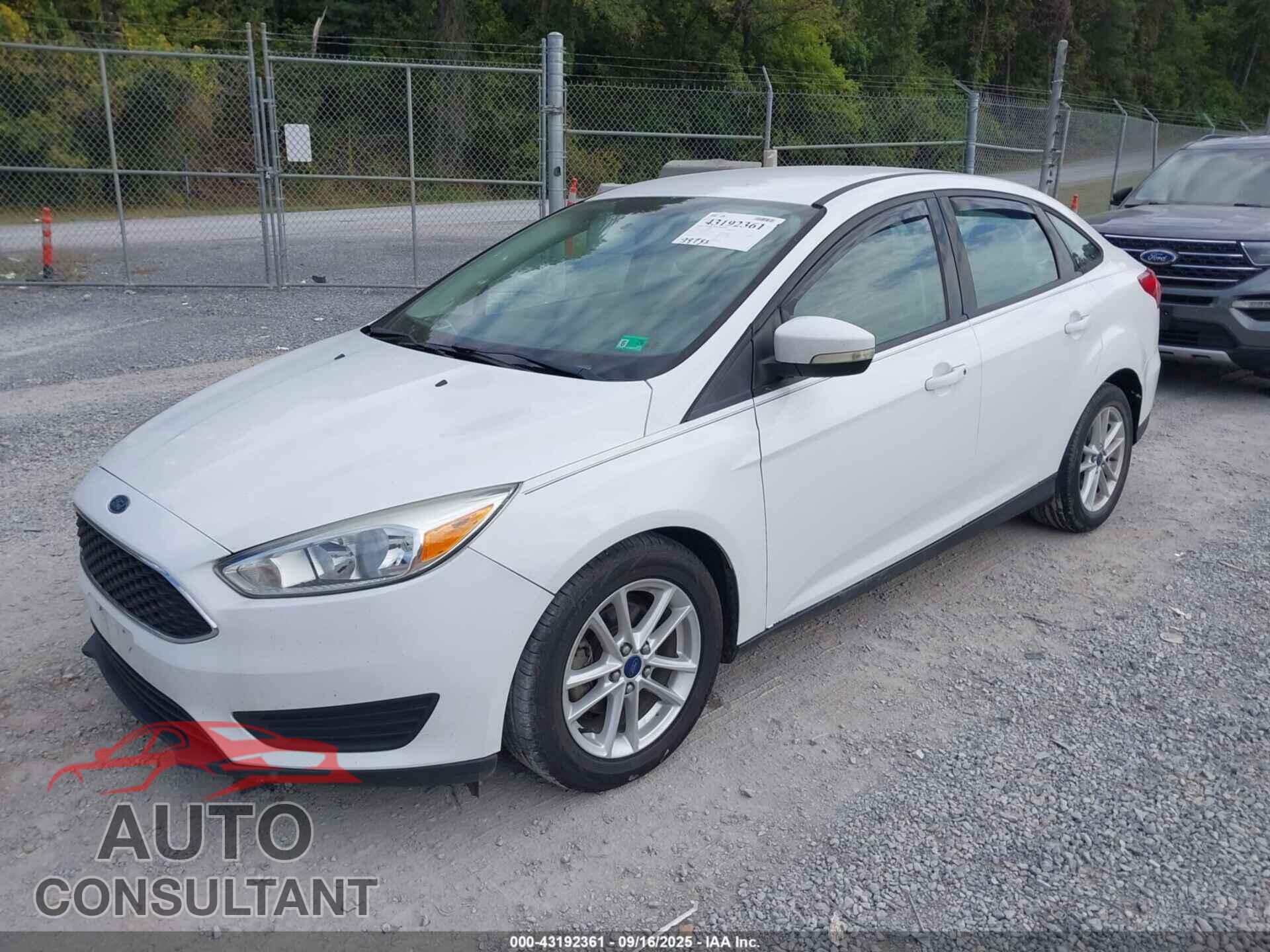 FORD FOCUS 2015 - 1FADP3F22FL204206