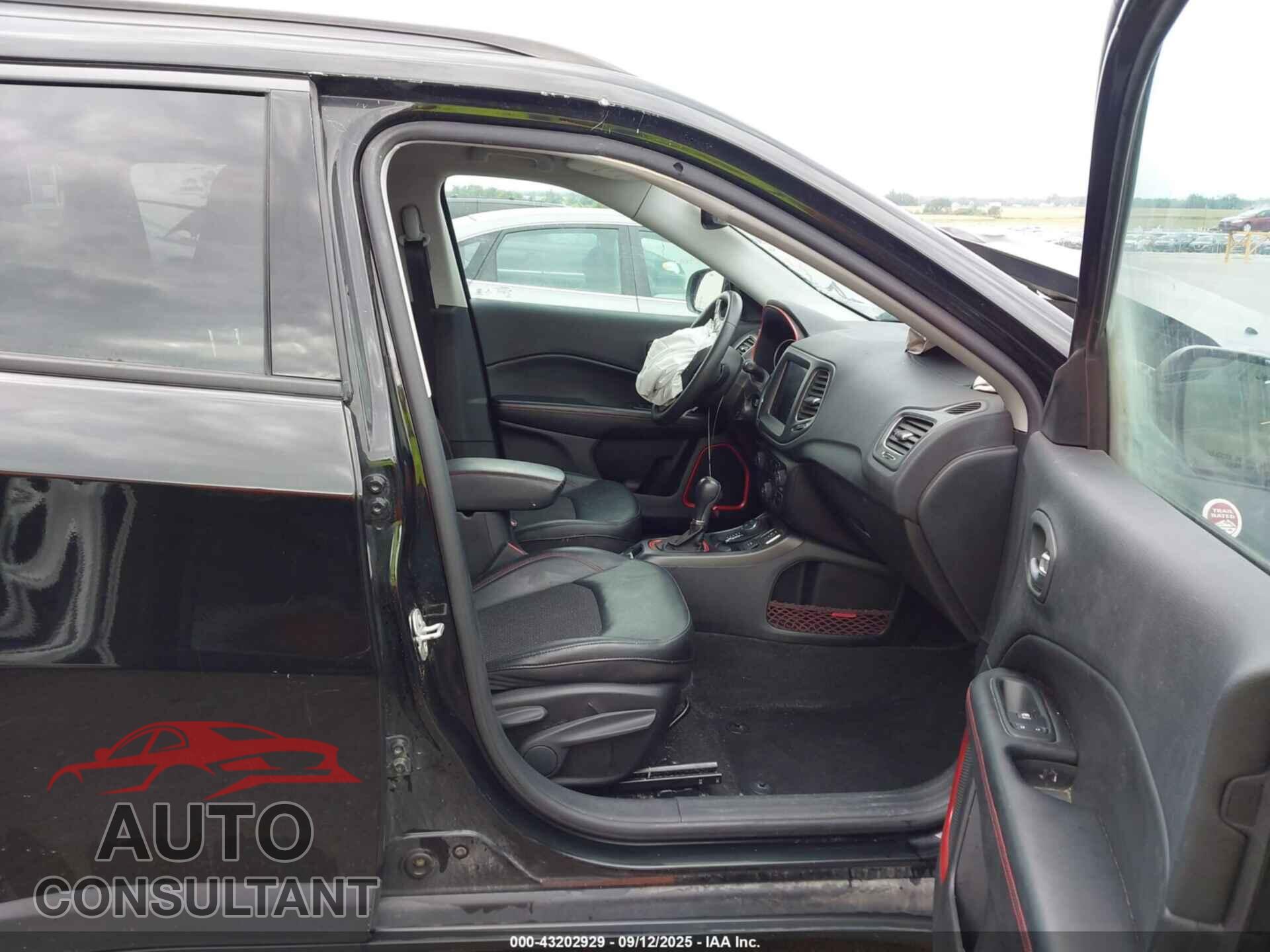 JEEP COMPASS 2021 - 3C4NJDDB3MT583825