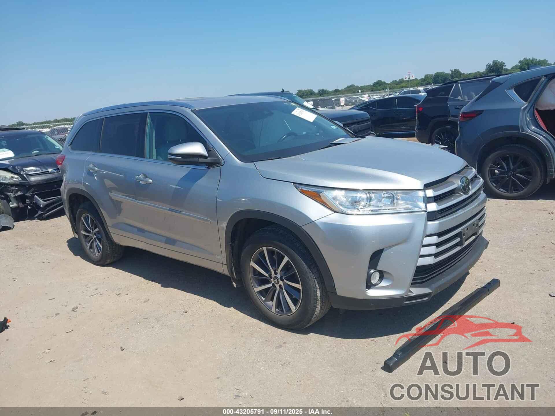 TOYOTA HIGHLANDER 2018 - 5TDKZRFH6JS266668