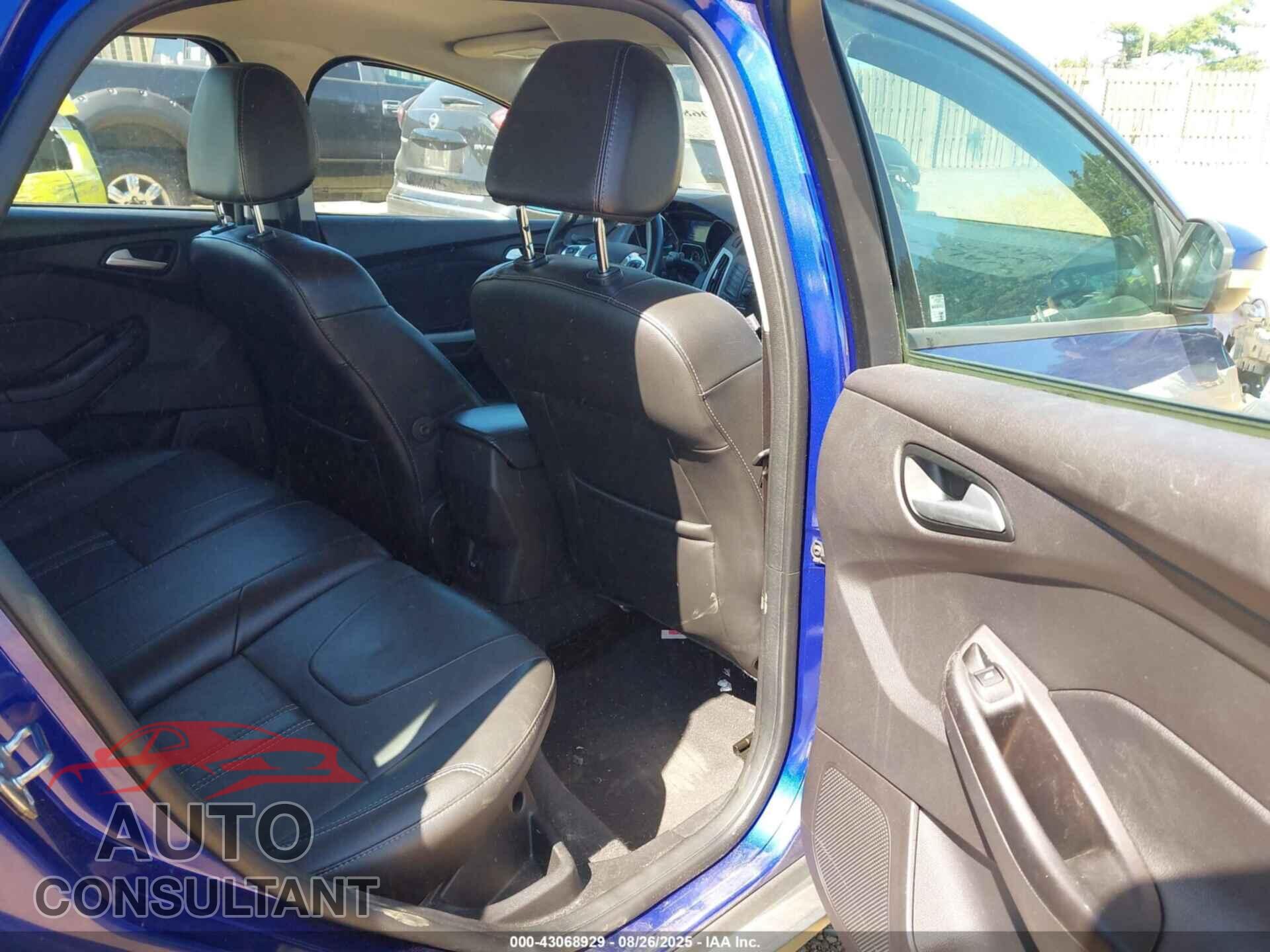 FORD FOCUS 2014 - 1FADP3K27EL455145