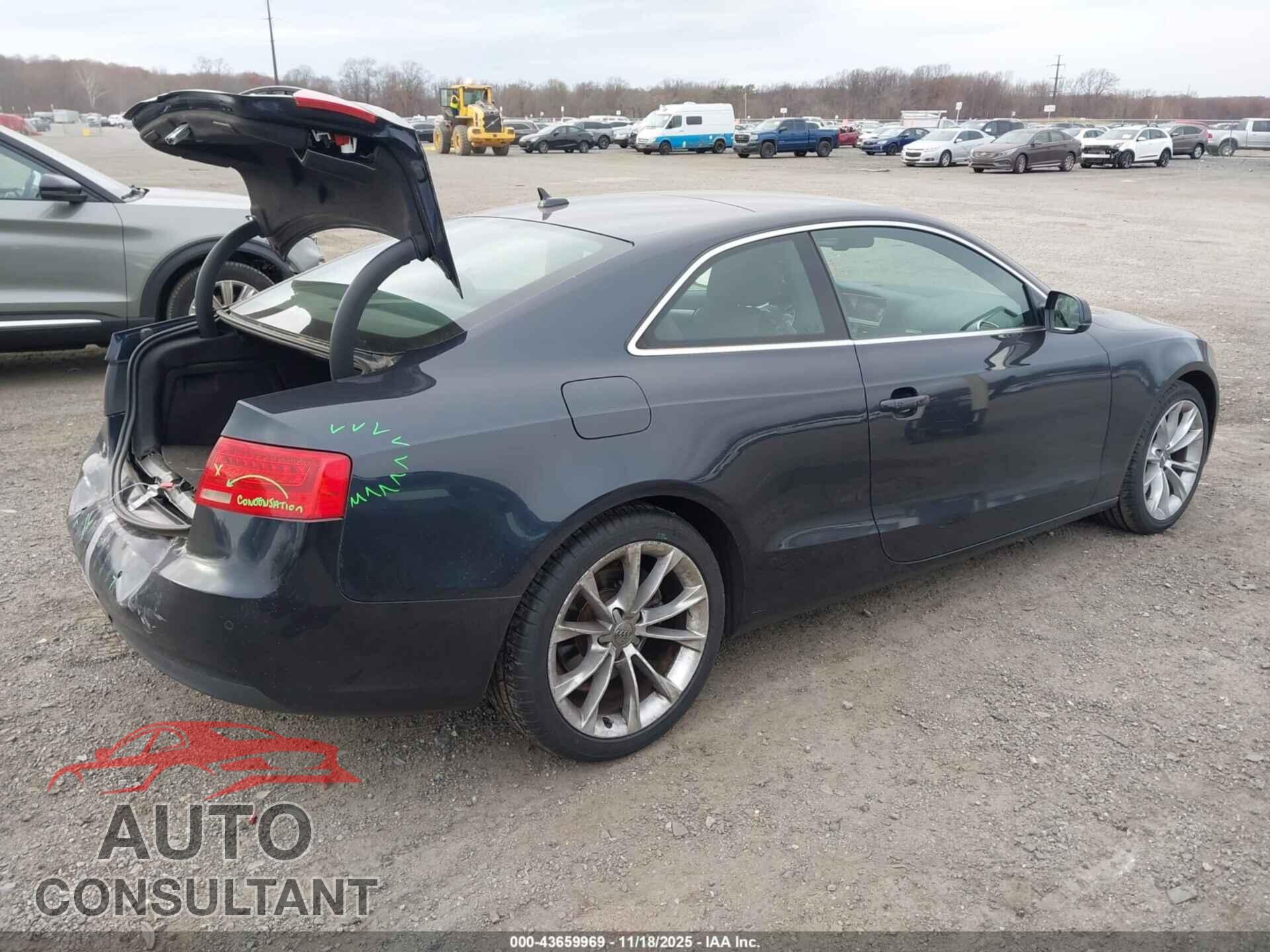 AUDI A5 2013 - WAULFAFR2DA068028