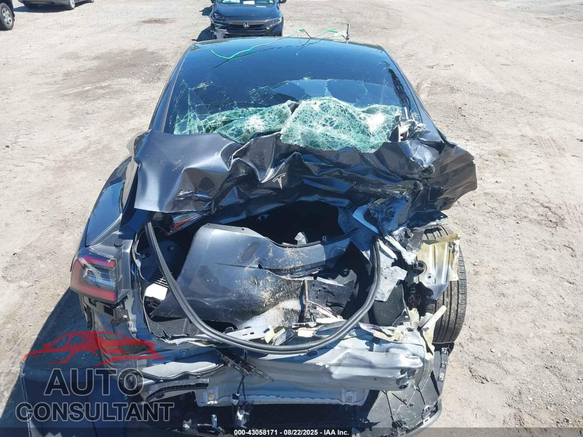 TESLA MODEL 3 2023 - 5YJ3E1EA5PF423769