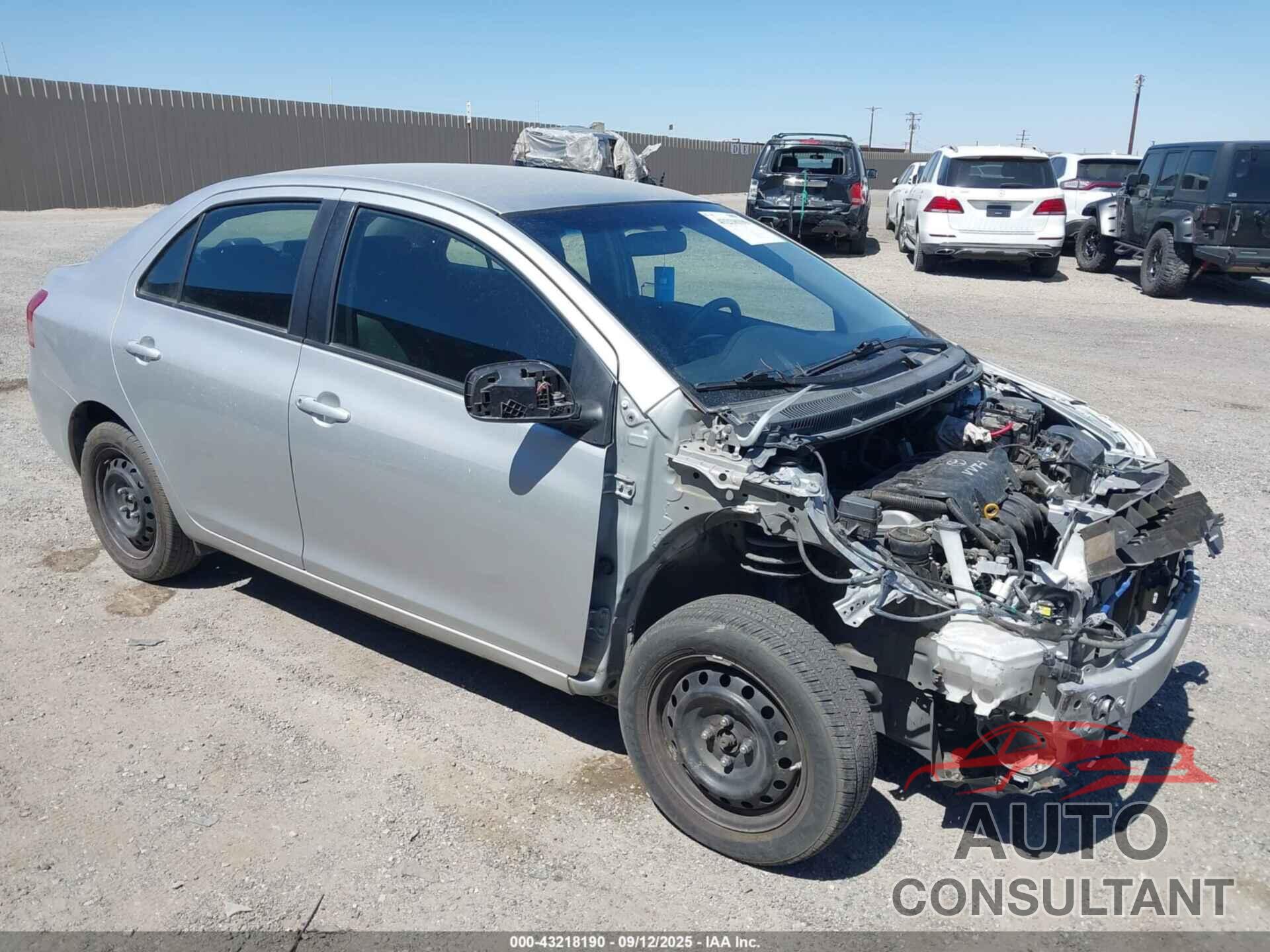 TOYOTA YARIS 2009 - JTDBT903394056812