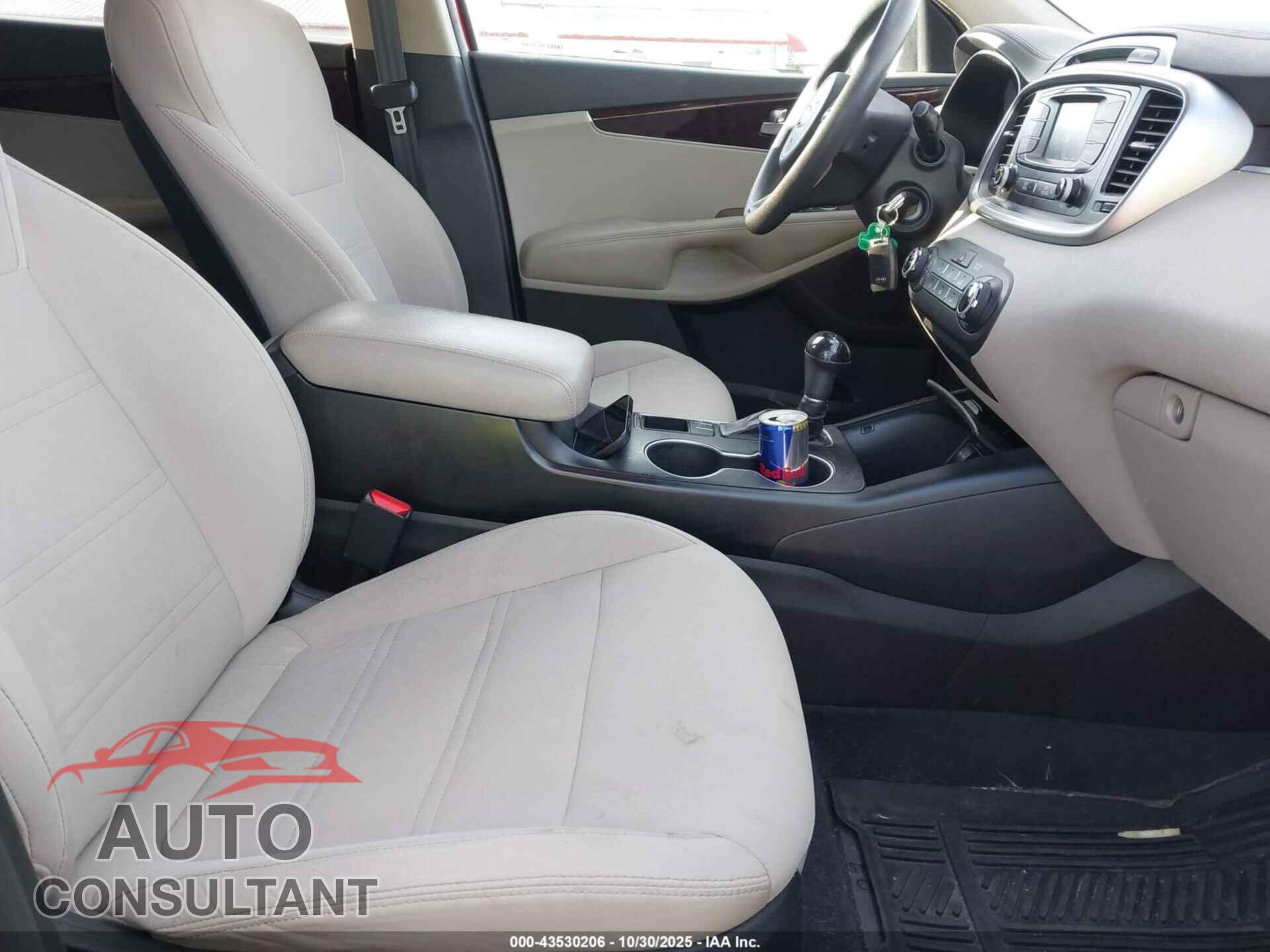KIA SORENTO 2017 - 5XYPGDA53HG187770