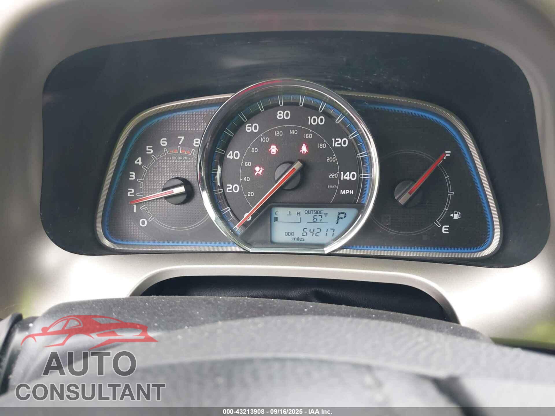 TOYOTA RAV4 2015 - JTMDFREV2FD166322