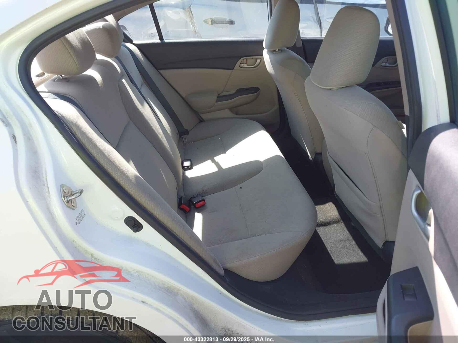 HONDA CIVIC 2013 - 2HGFB2F54DH579810