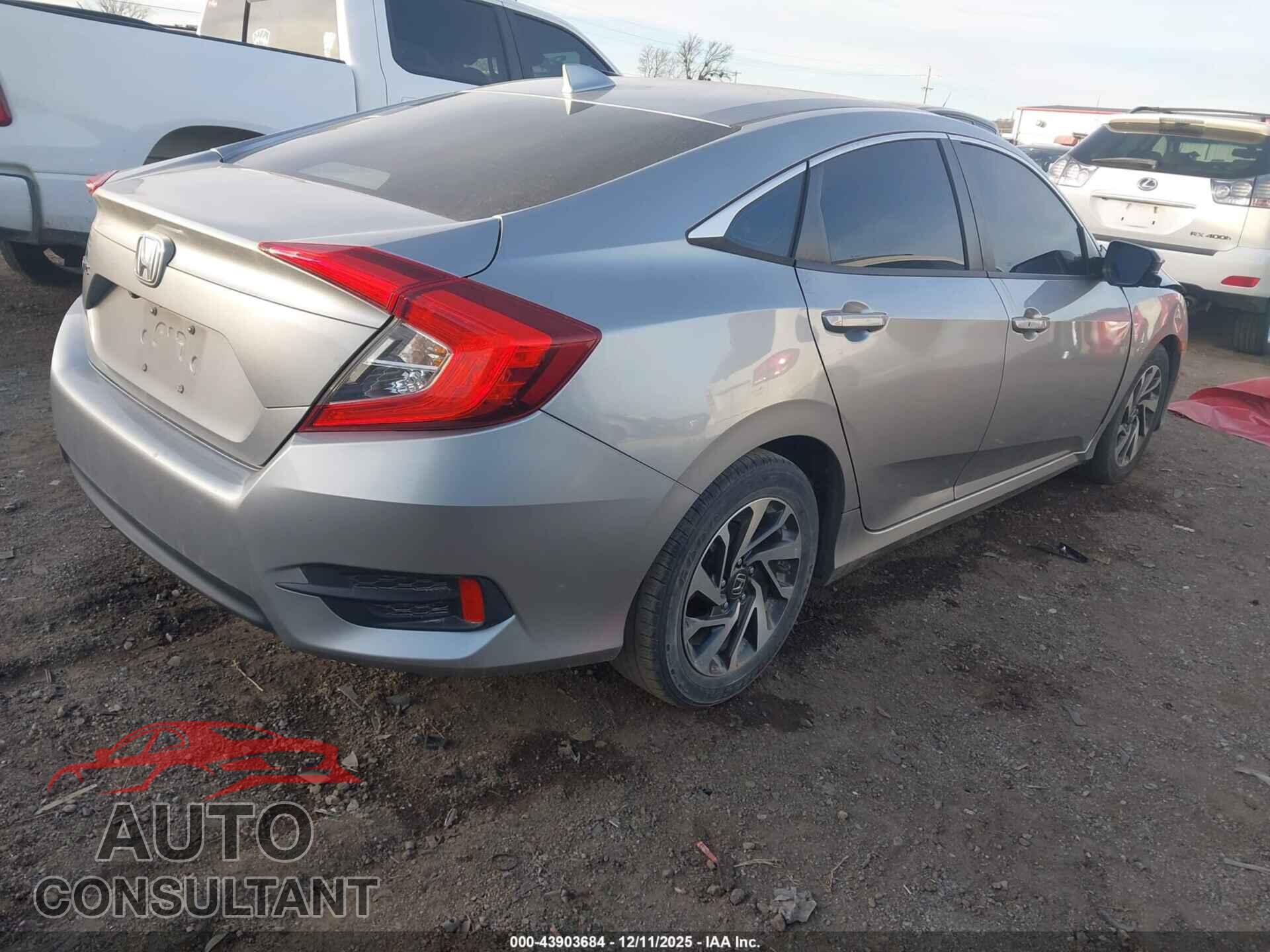 HONDA CIVIC 2017 - 19XFC2F78HE028682