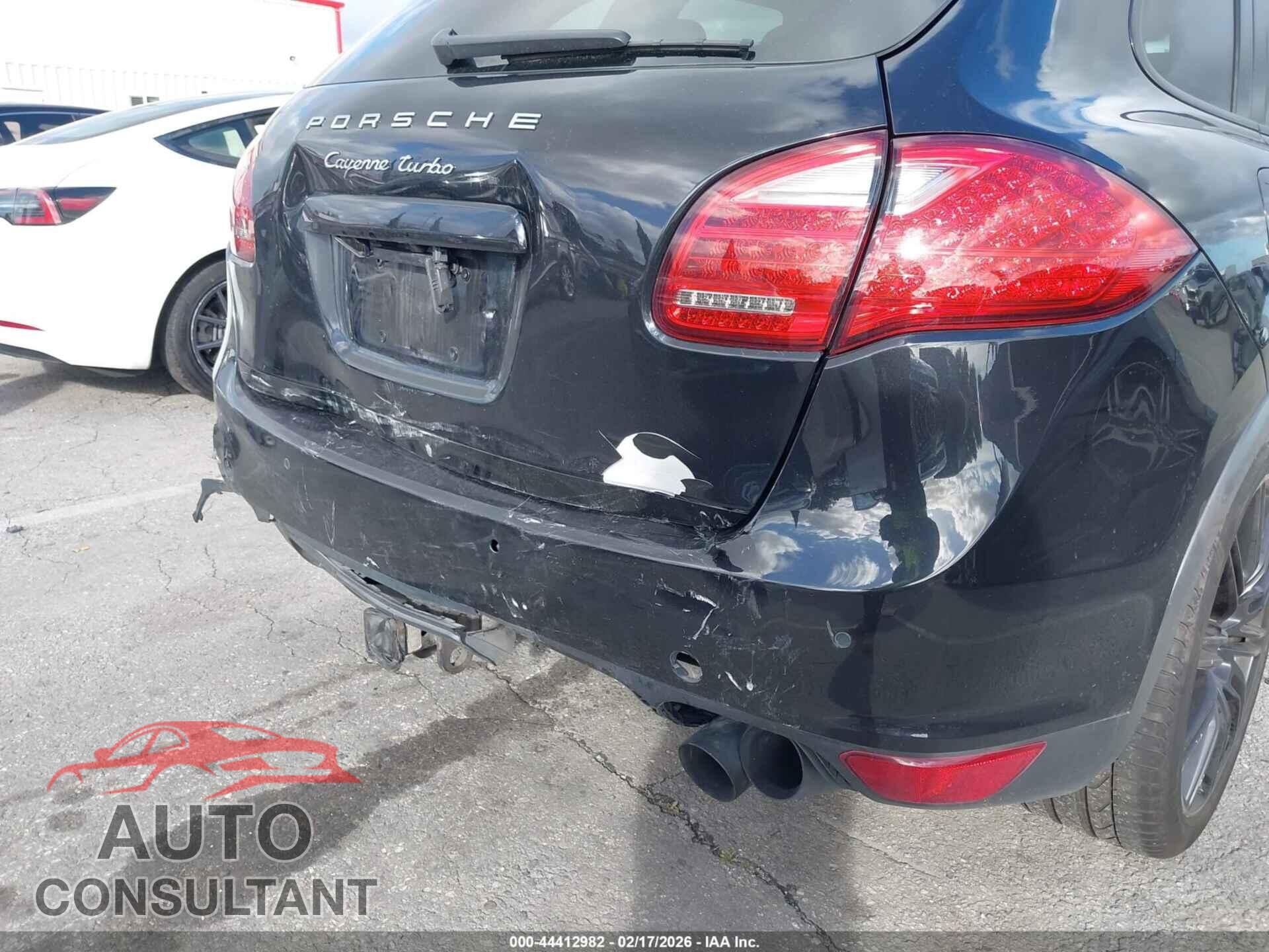 PORSCHE CAYENNE 2012 - WP1AC2A21CLA82801