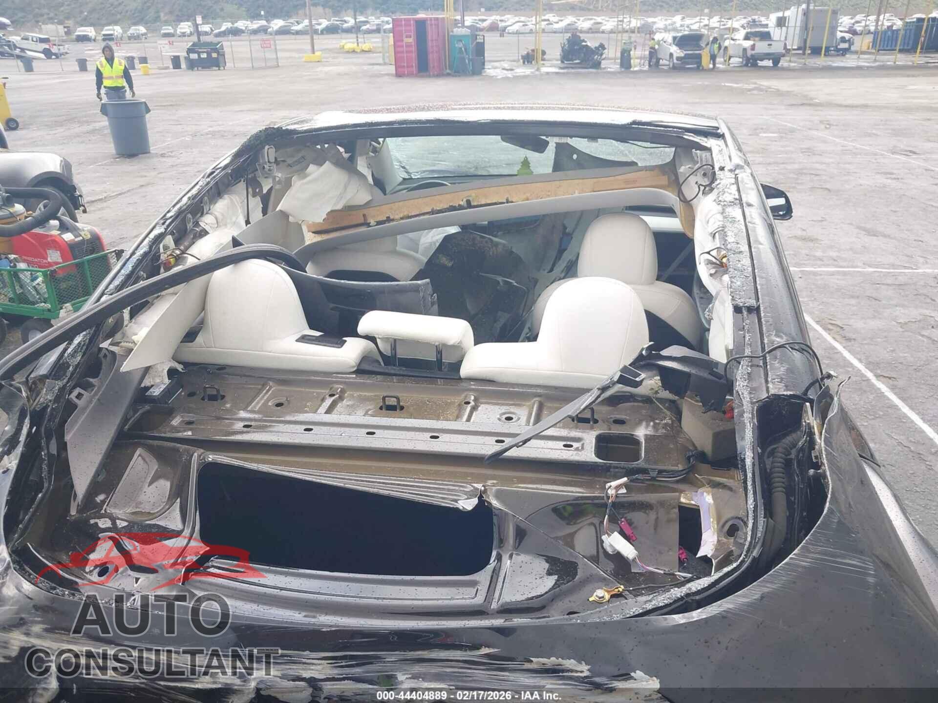 TESLA MODEL 3 2019 - 5YJ3E1EB7KF195145