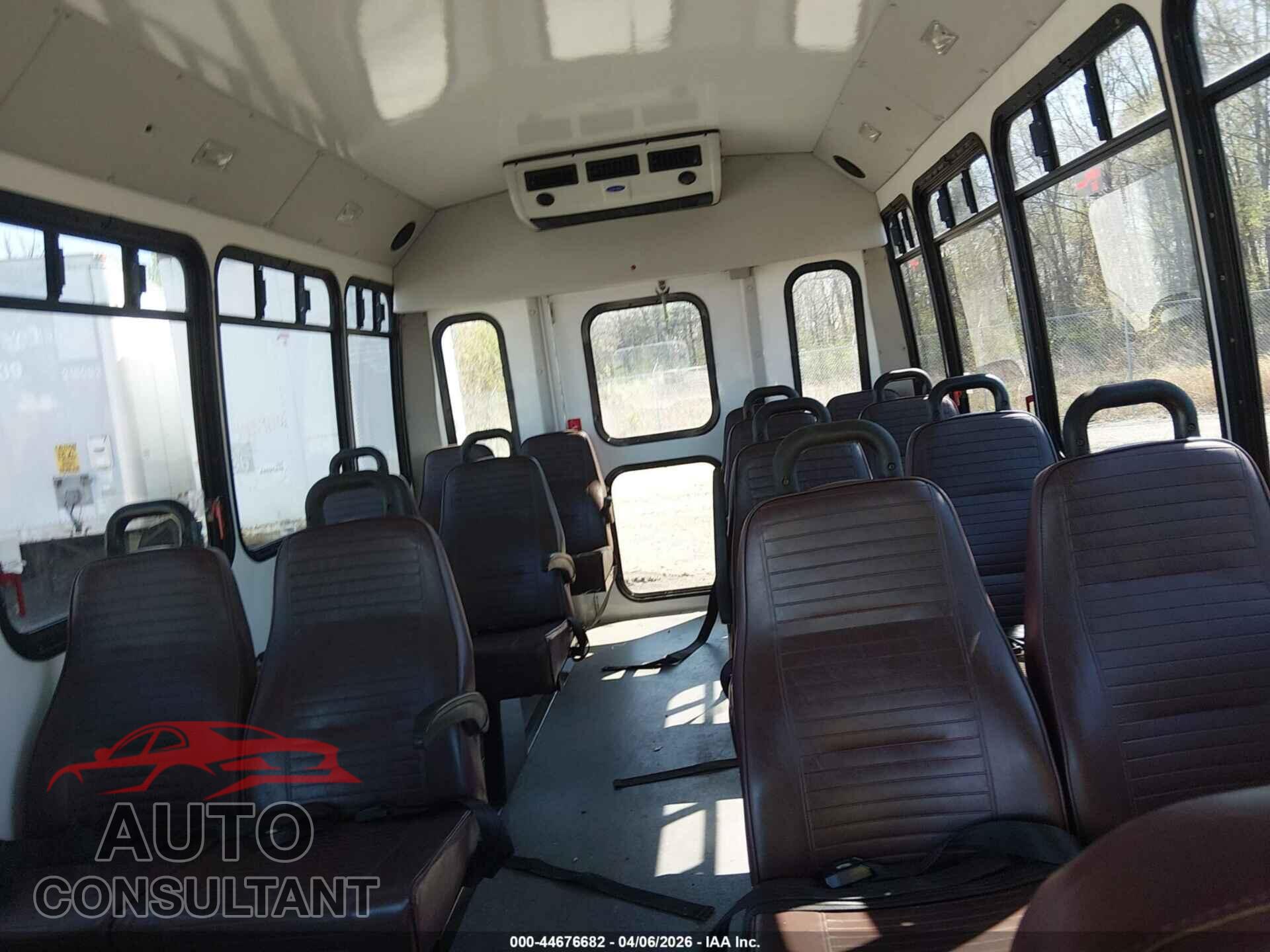 FORD E-350 CUTAWAY 2010 - 1FDEE3FS0ADA17341