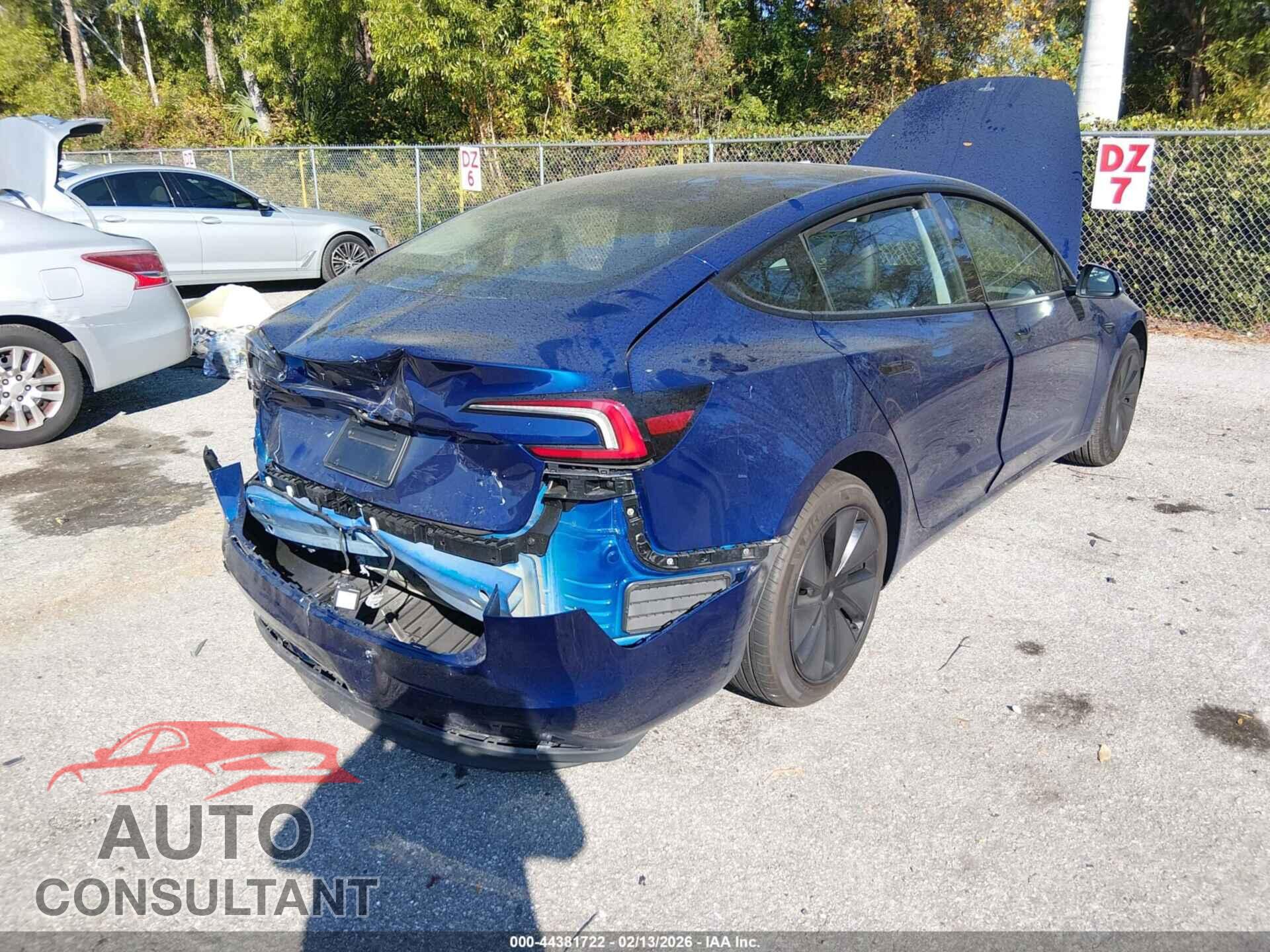 TESLA MODEL 3 2025 - 5YJ3E1EA2SF942996