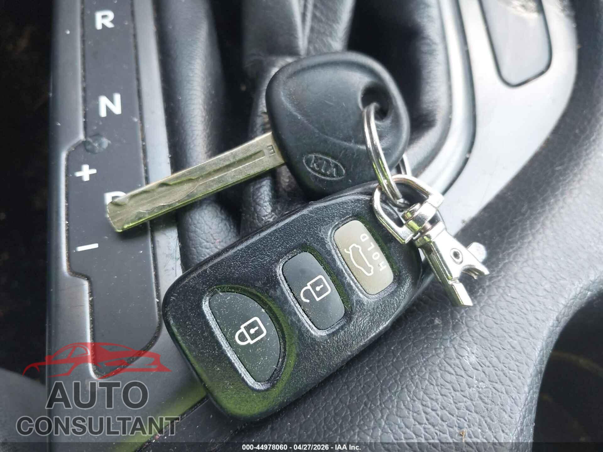 KIA OPTIMA 2012 - KNAGM4A71C5280215