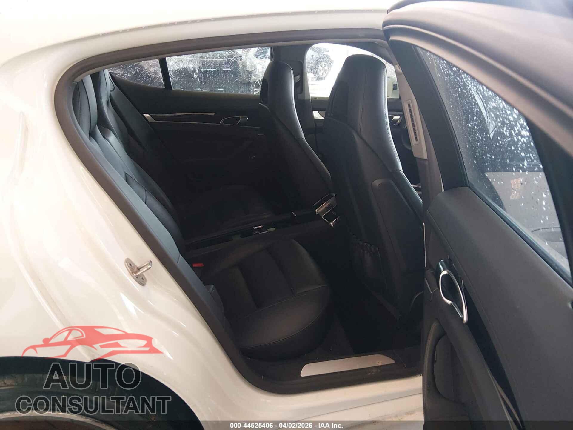 PORSCHE PANAMERA 2014 - WP0AA2A78EL009639