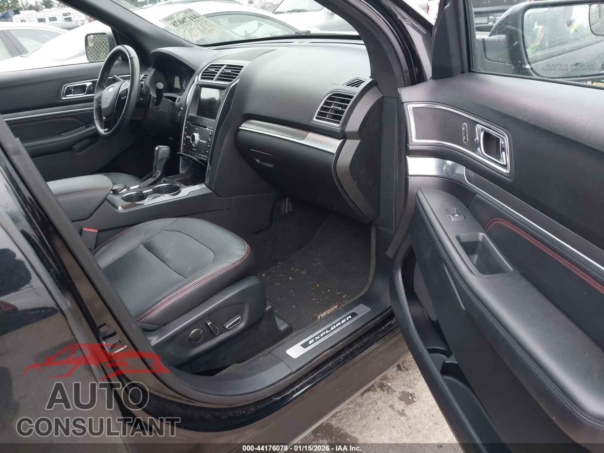 FORD EXPLORER 2018 - 1FM5K8GT3JGB80268
