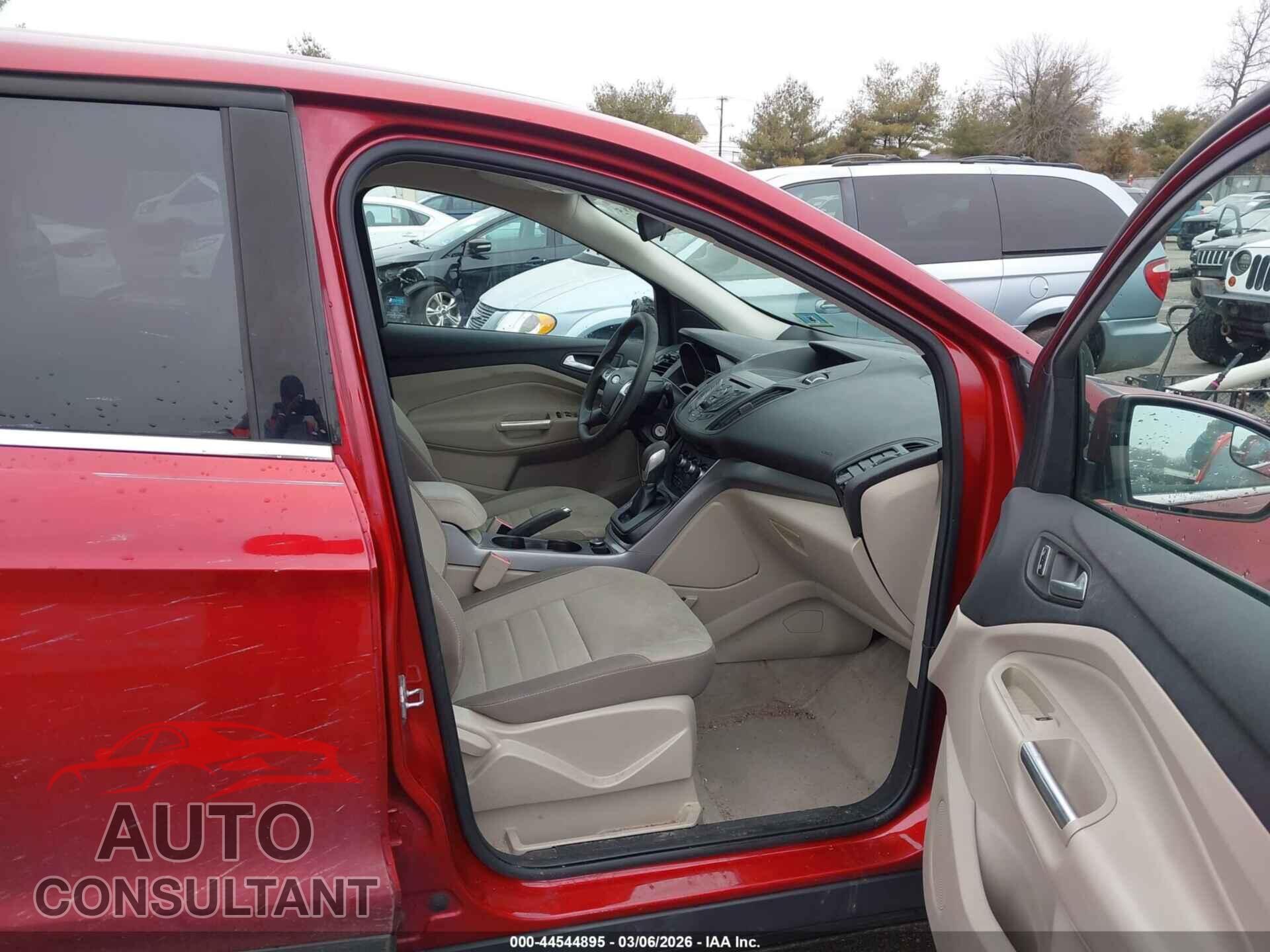 FORD ESCAPE 2016 - 1FMCU9GX7GUC18007