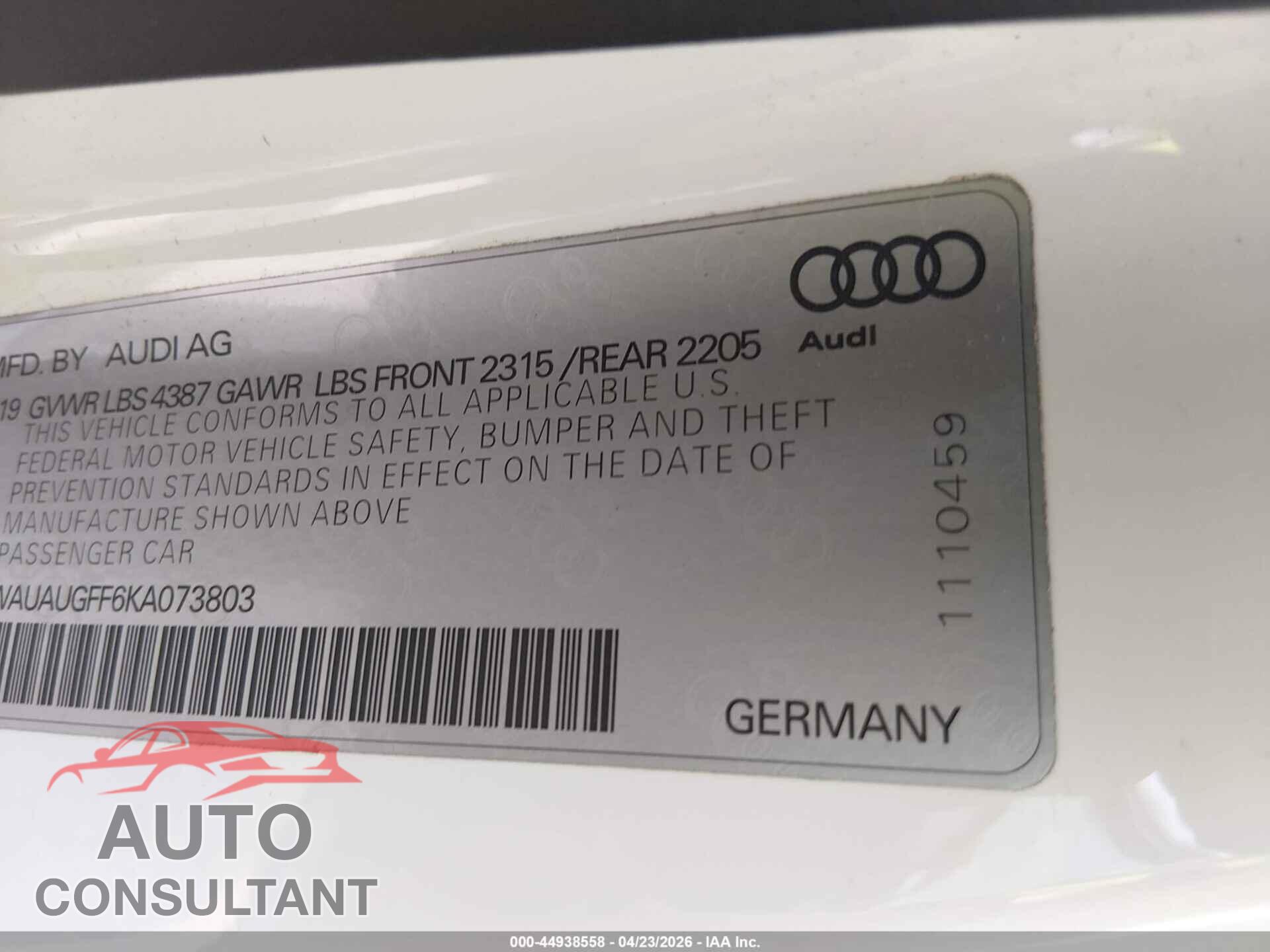 AUDI A3 2019 - WAUAUGFF6KA073803