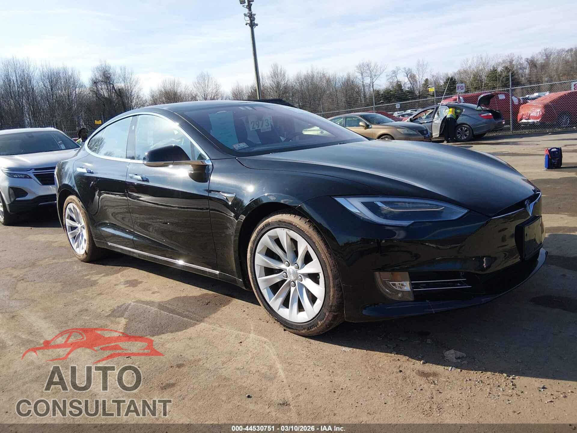 TESLA MODEL S 2017 - 5YJSA1E10HF210494
