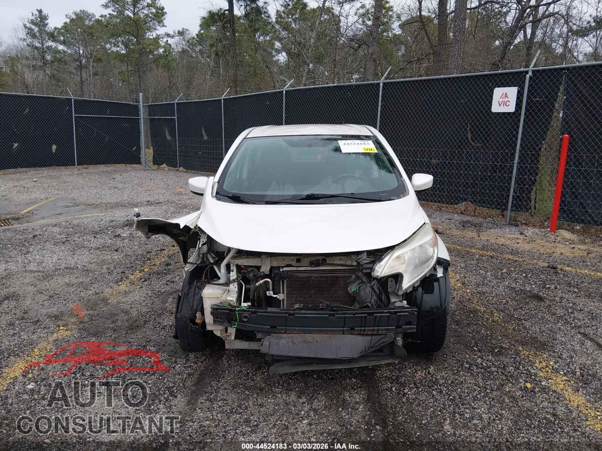 NISSAN VERSA NOTE 2015 - 3N1CE2CP2FL367273