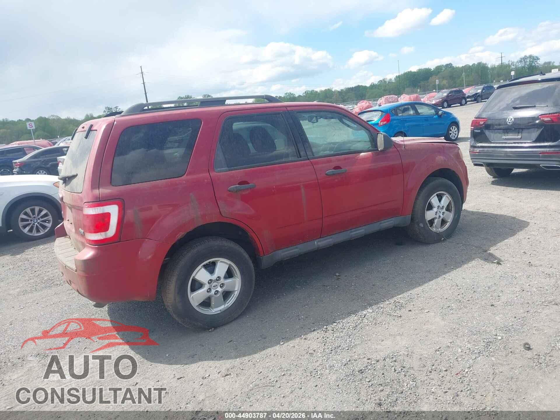 FORD ESCAPE 2010 - 1FMCU0DG5AKB07541