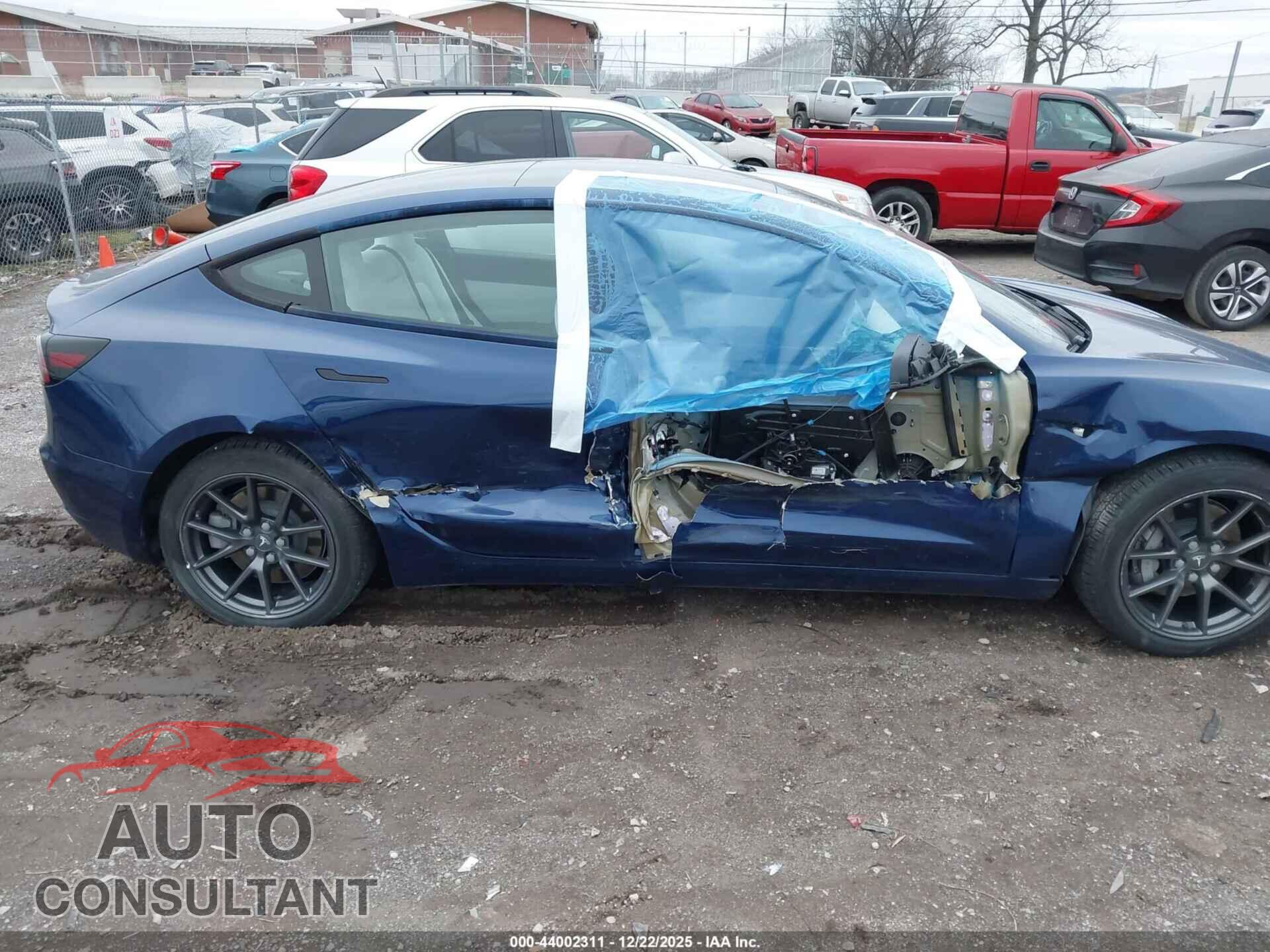 TESLA MODEL 3 2021 - 5YJ3E1EA7MF870258