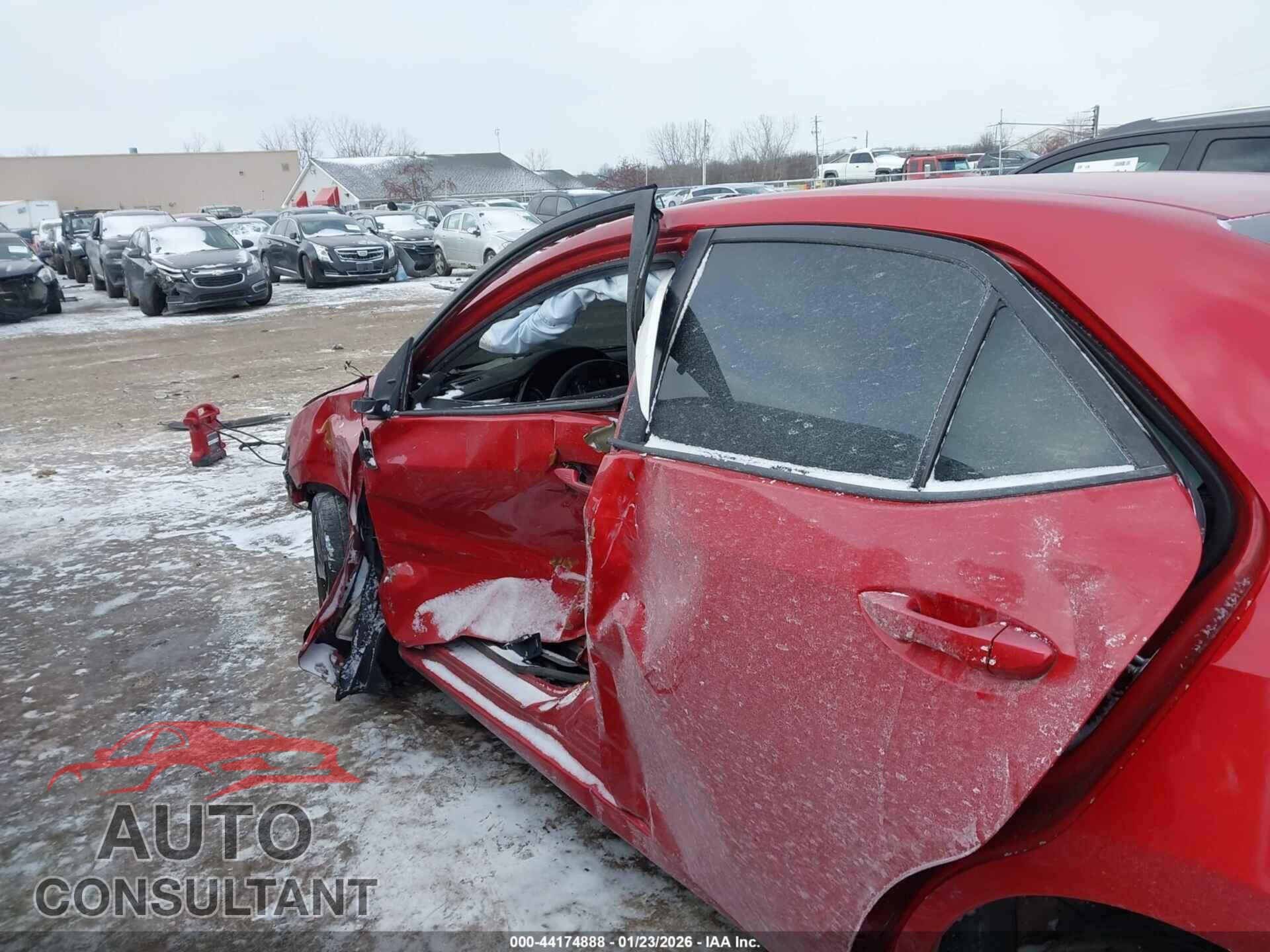 TOYOTA COROLLA 2017 - 2T1BURHE8HC818675