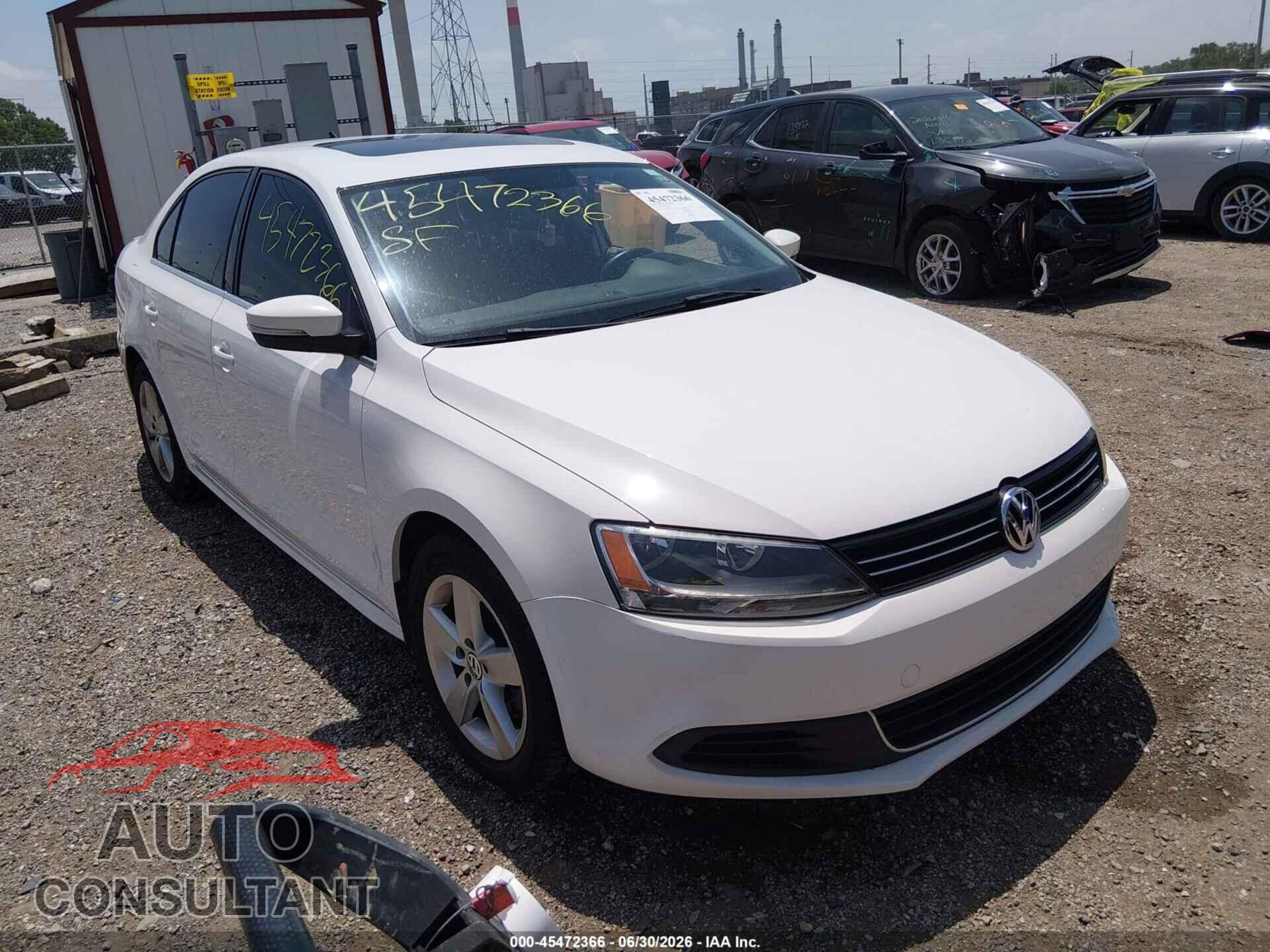 VOLKSWAGEN JETTA 2014 - 3VWLL7AJ2EM370694