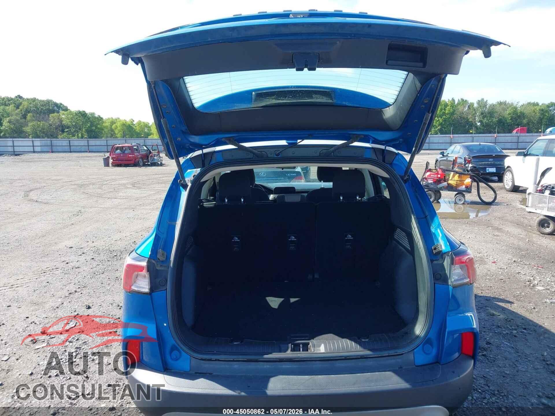 FORD ESCAPE 2020 - 1FMCU0F68LUA24942