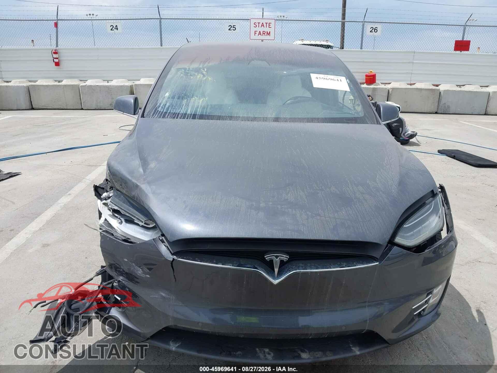 TESLA MODEL X 2018 - 5YJXCBE25JF115708