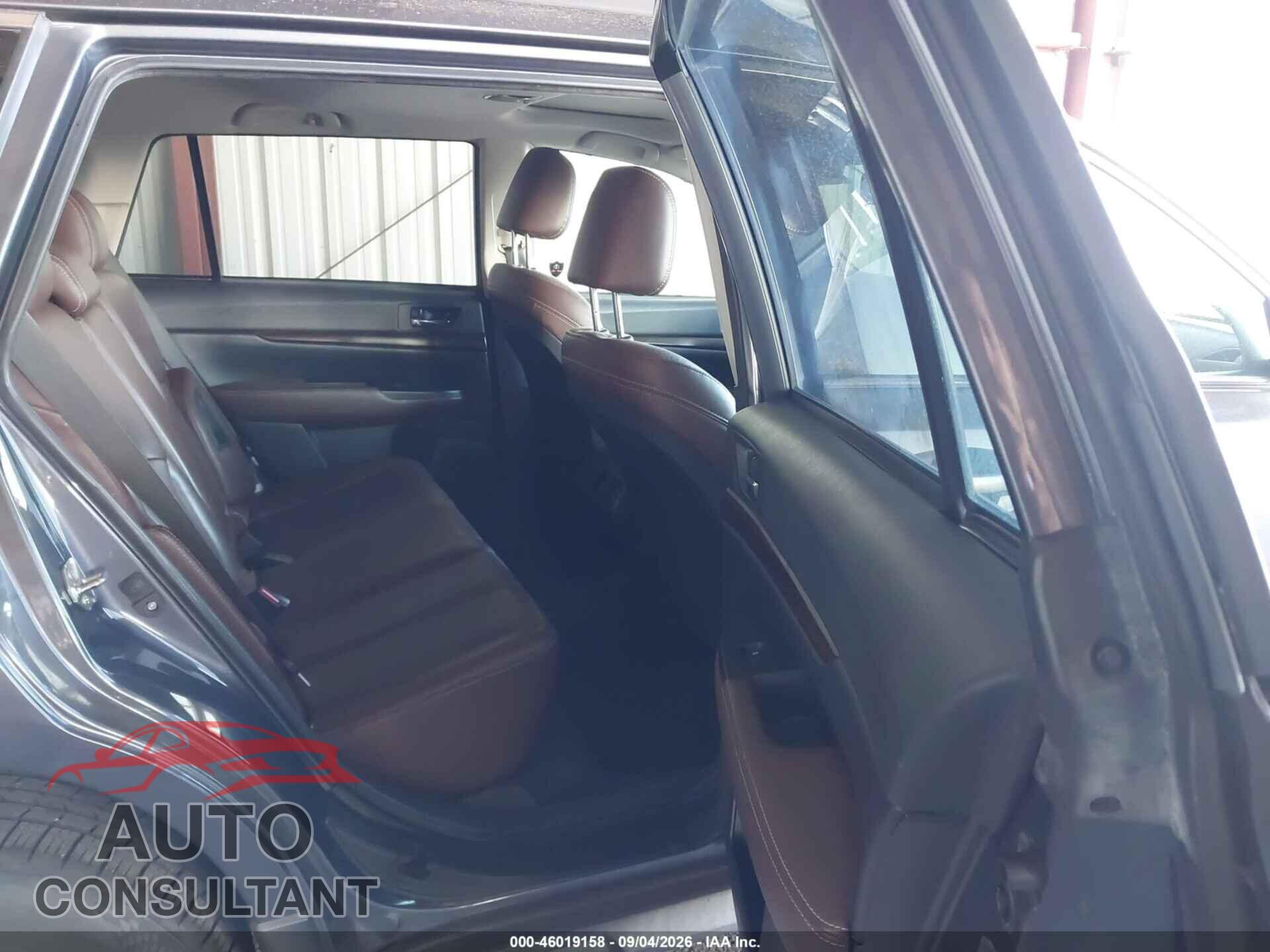 SUBARU OUTBACK 2014 - 4S4BRBPC8E3215816