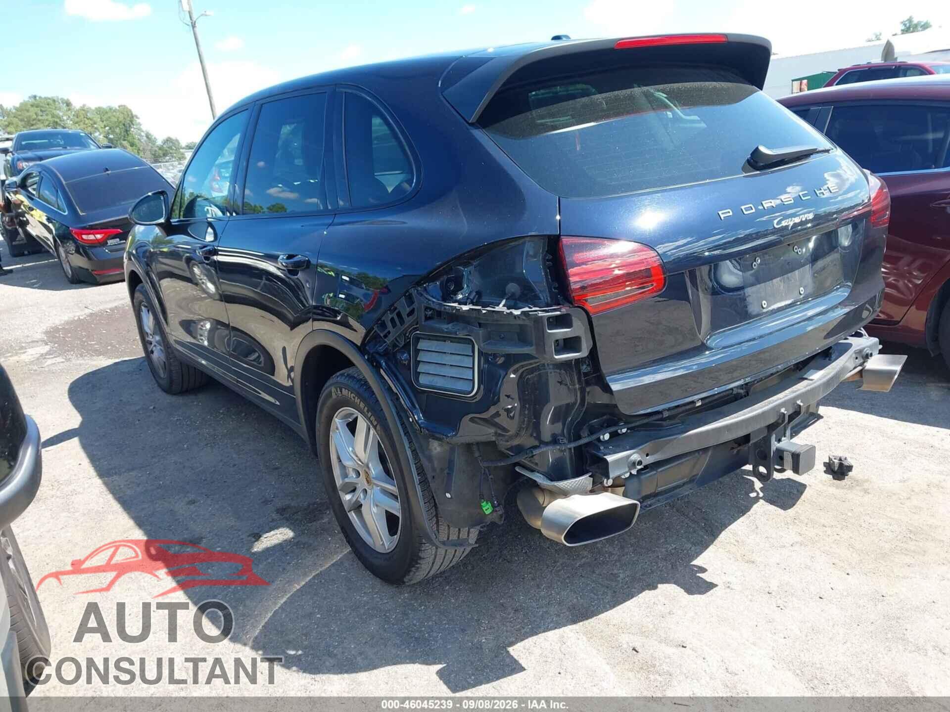 PORSCHE CAYENNE 2016 - WP1AA2A21GKA37245