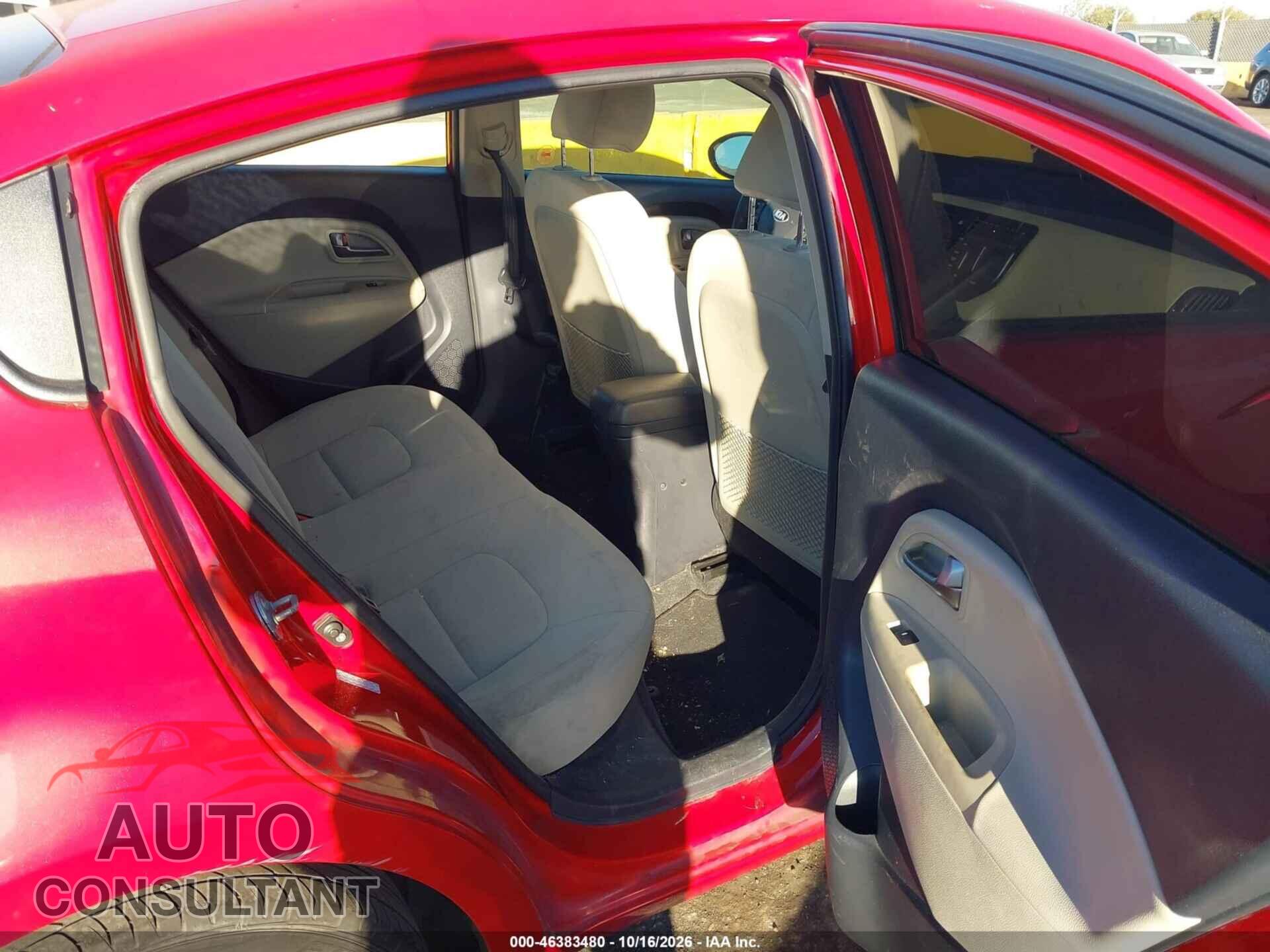 KIA RIO 2013 - KNADN4A39D6232082