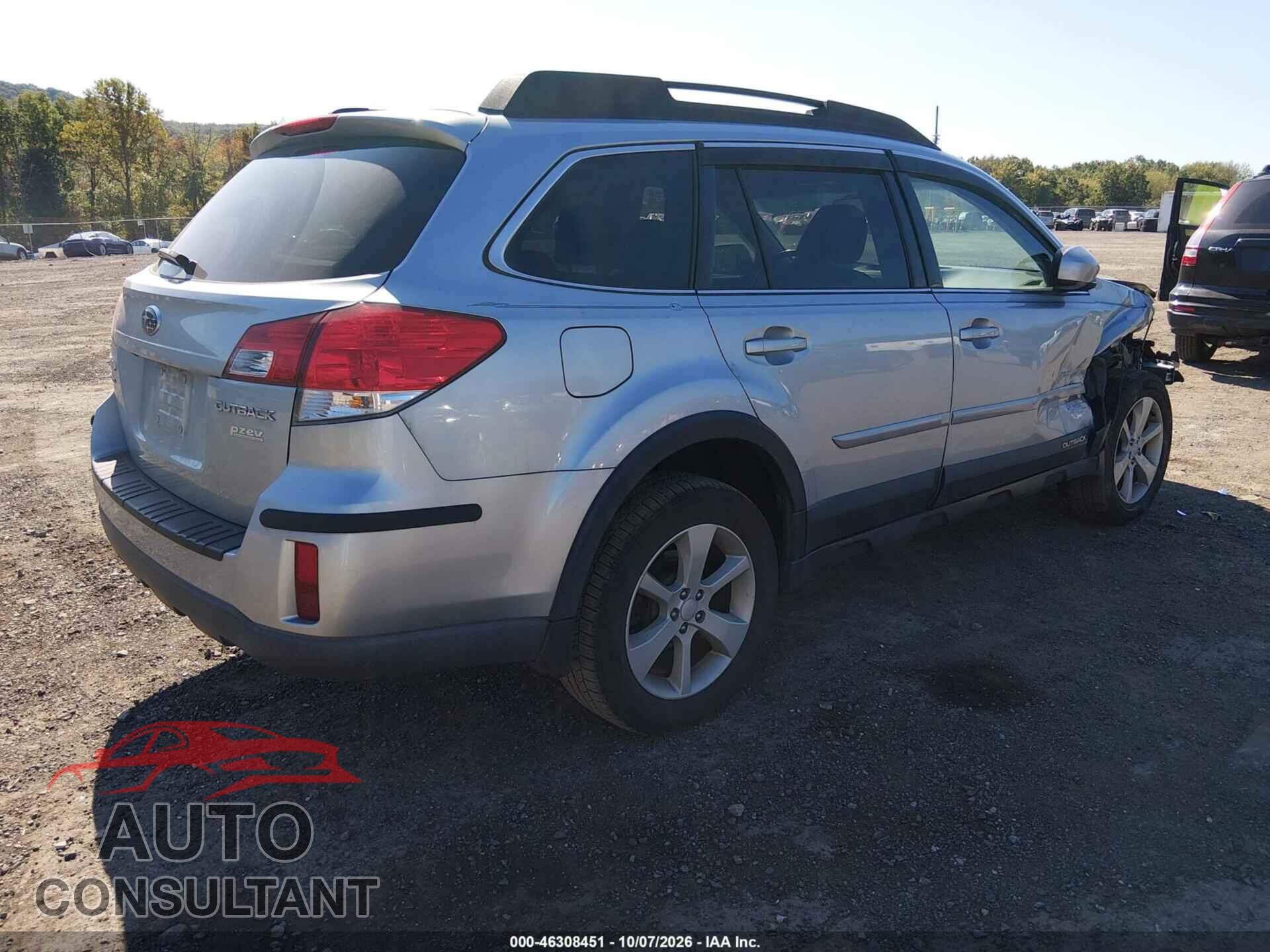 SUBARU OUTBACK 2013 - 4S4BRBGC7D3242018