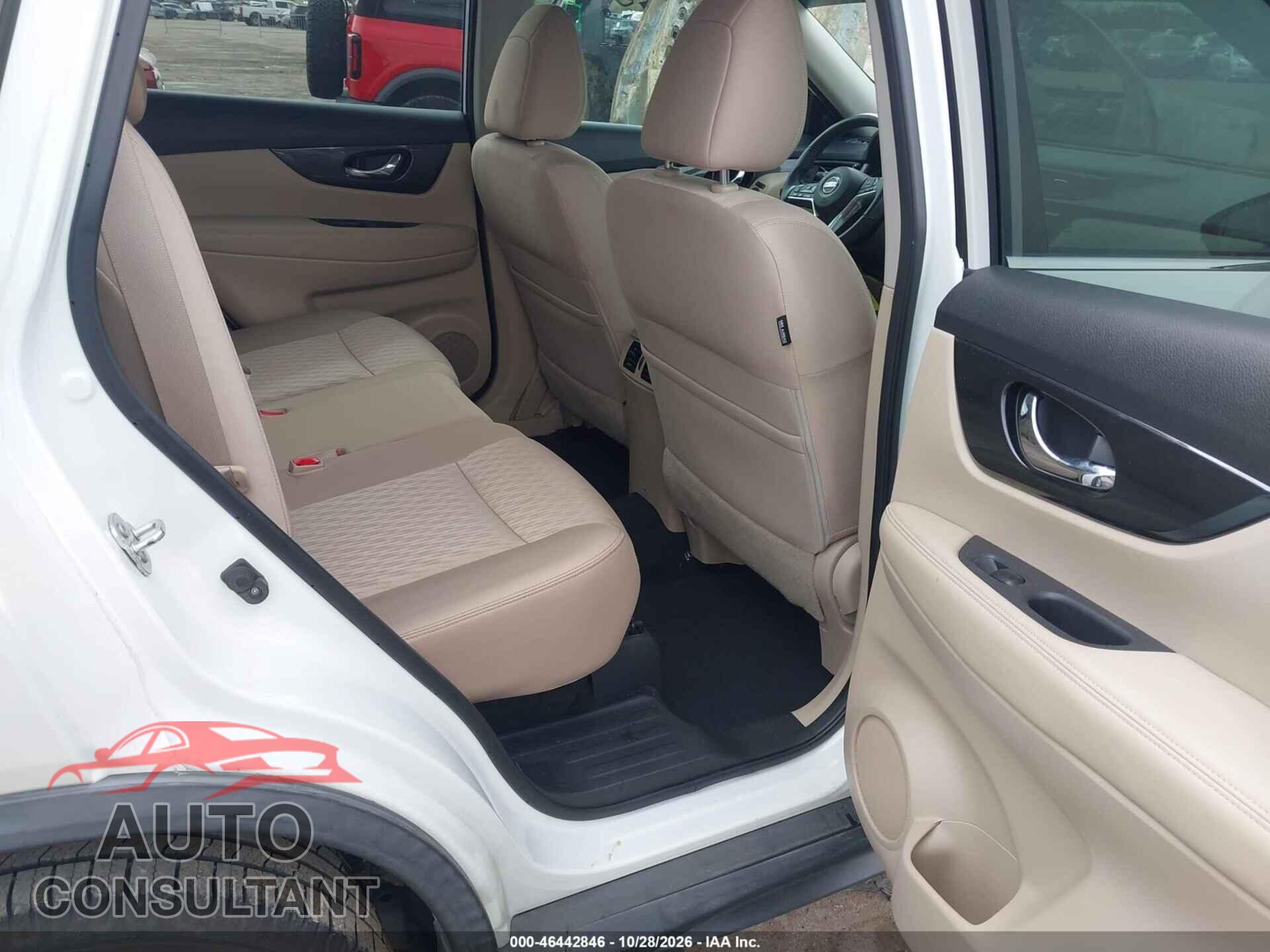 NISSAN ROGUE 2018 - KNMAT2MT1JP501970