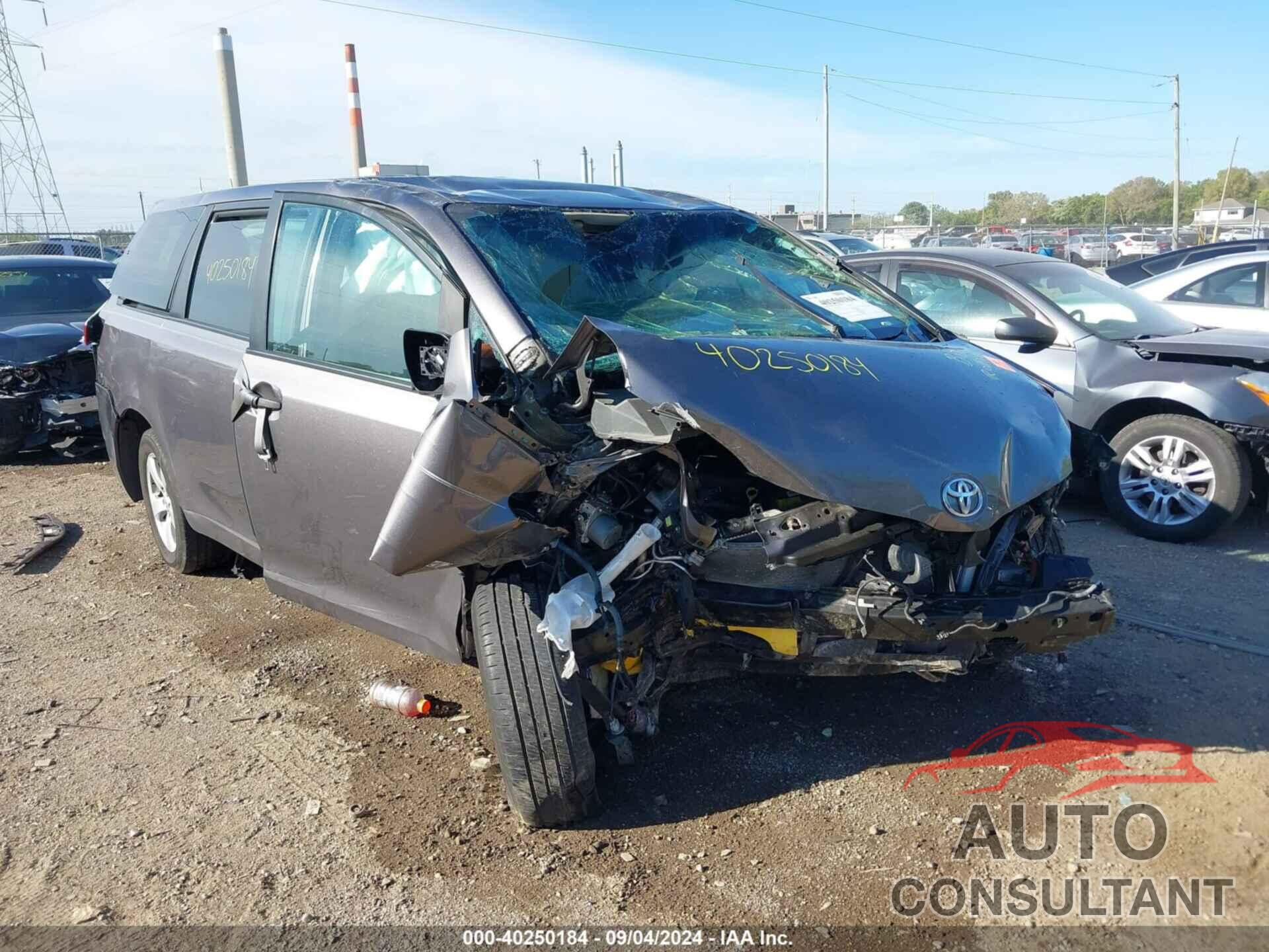 TOYOTA SIENNA 2016 - 5TDZK3DC8GS725330