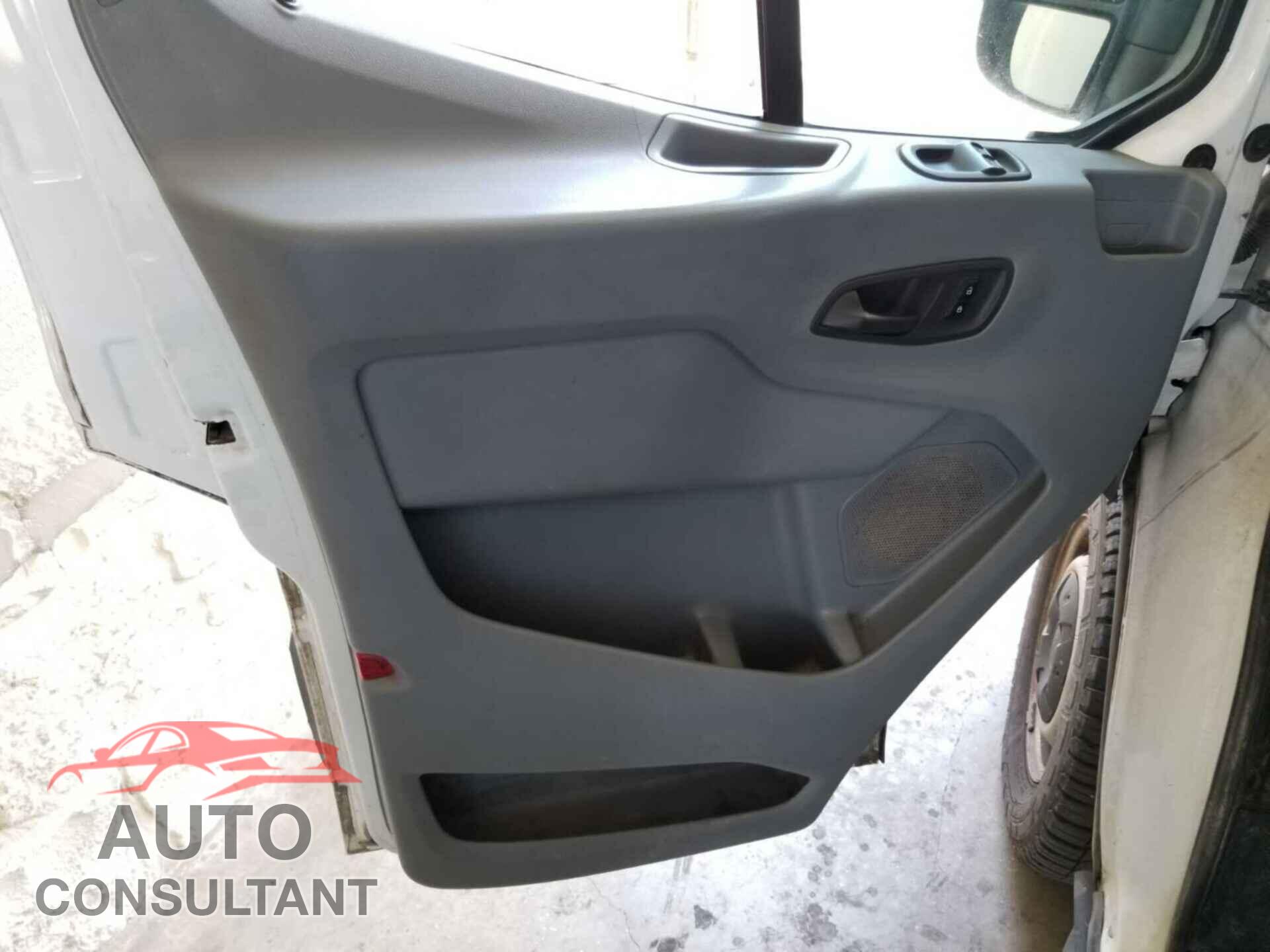 FORD TRANSIT 2017 - 1FTYR1CM9HKA90763