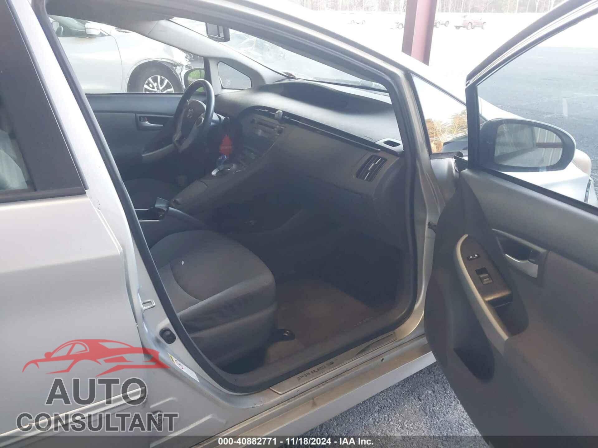 TOYOTA PRIUS 2011 - JTDKN3DU2B1366077