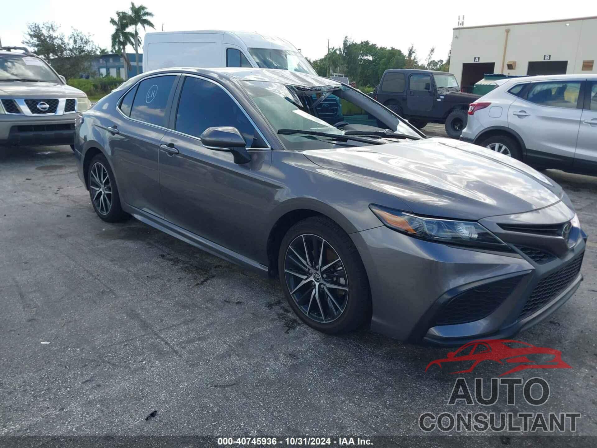 TOYOTA CAMRY 2022 - 4T1G11AK6NU711473