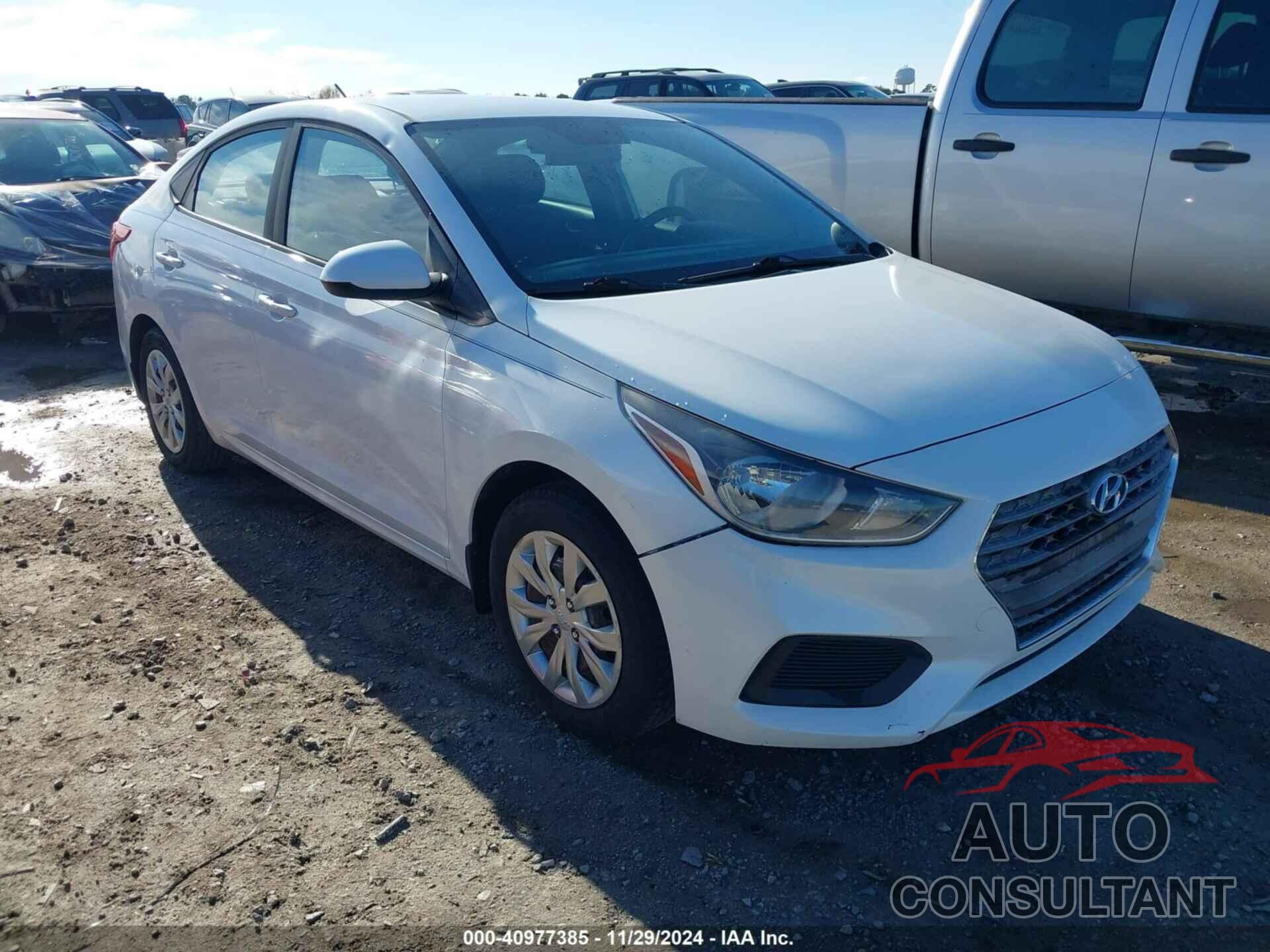 HYUNDAI ACCENT 2018 - 3KPC24A3XJE024385