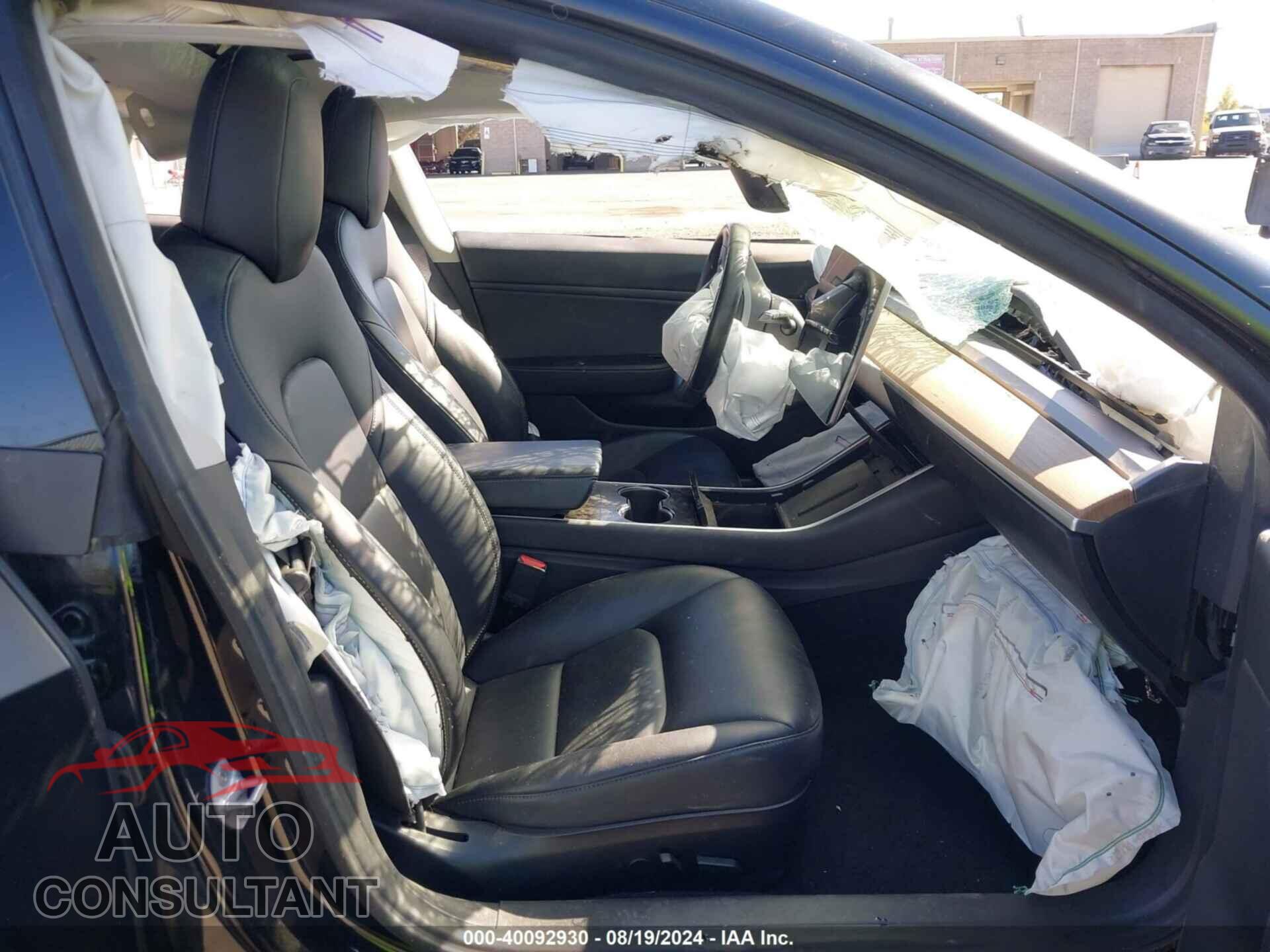 TESLA MODEL 3 2019 - 5YJ3E1EB9KF199827