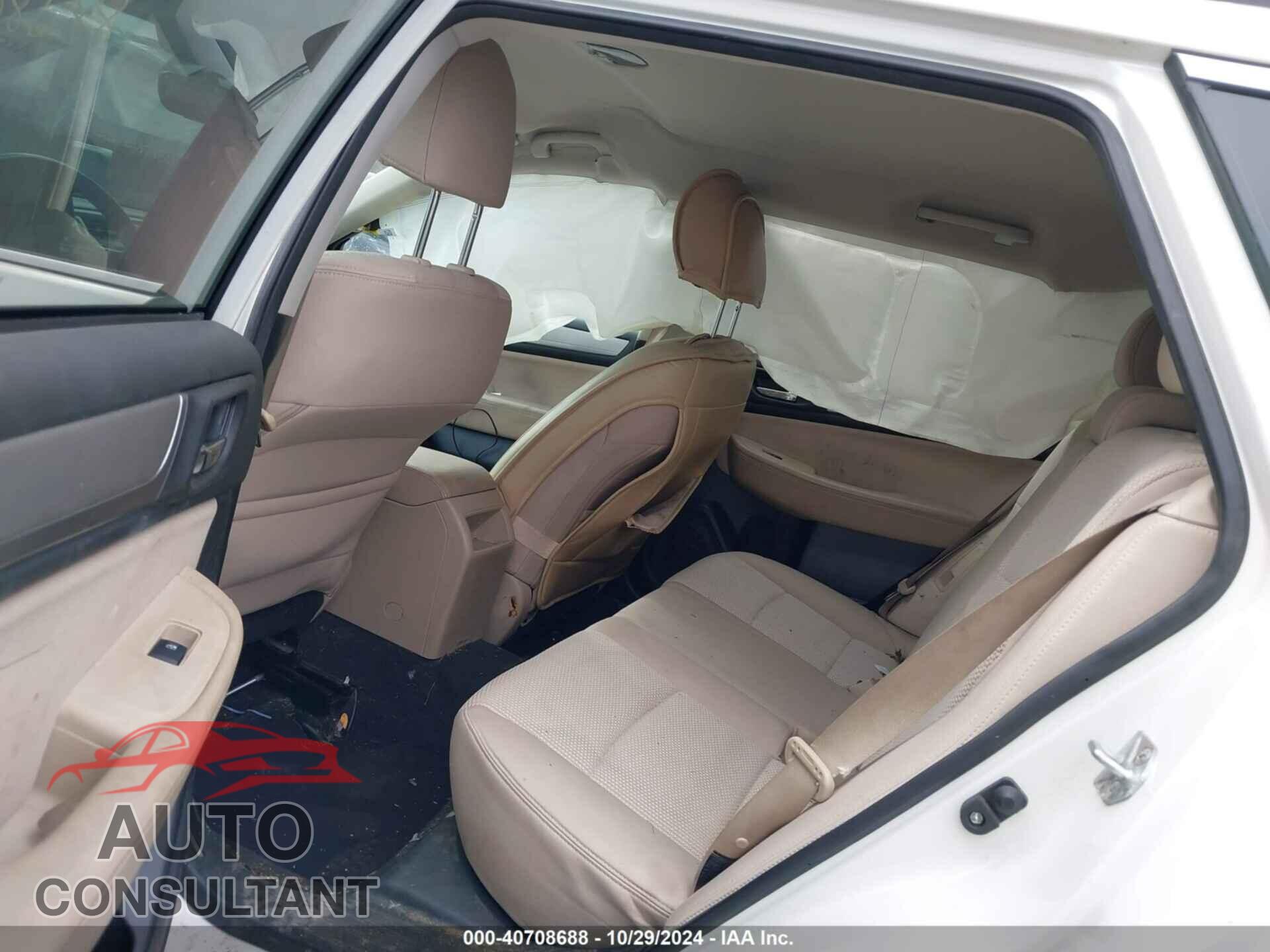 SUBARU OUTBACK 2017 - 4S4BSAFC8H3240543