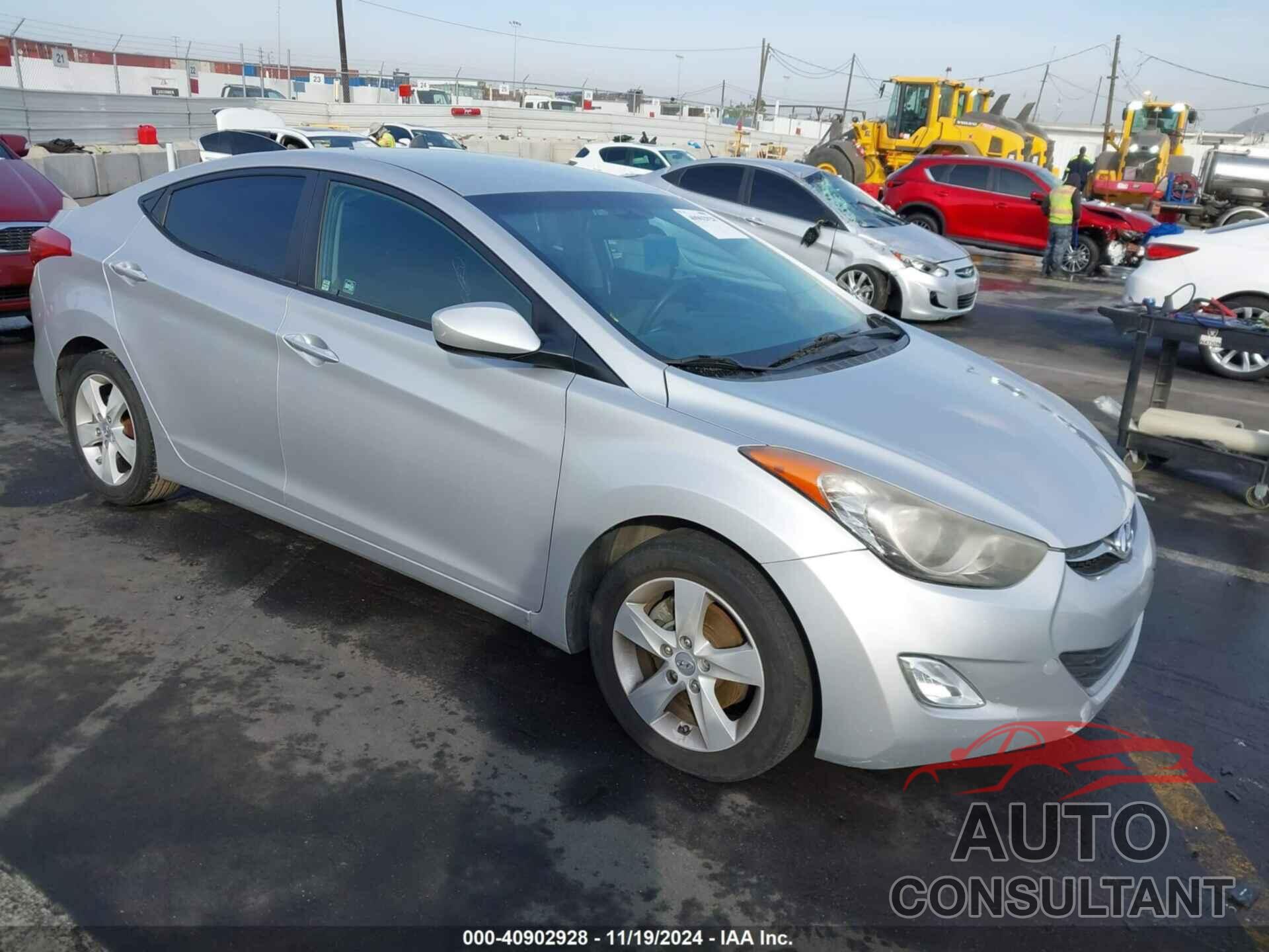 HYUNDAI ELANTRA 2012 - KMHDH4AE3CU466039