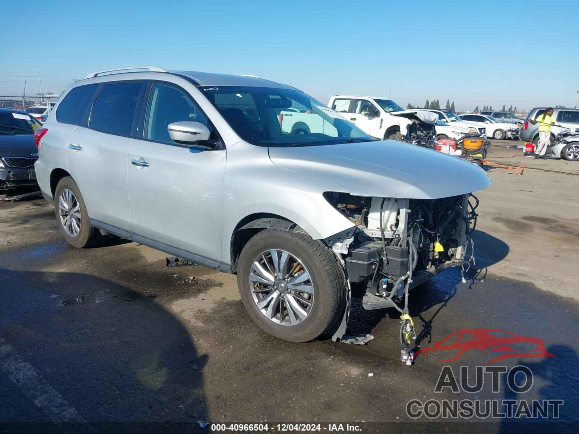 NISSAN PATHFINDER 2018 - 5N1DR2MM3JC642062