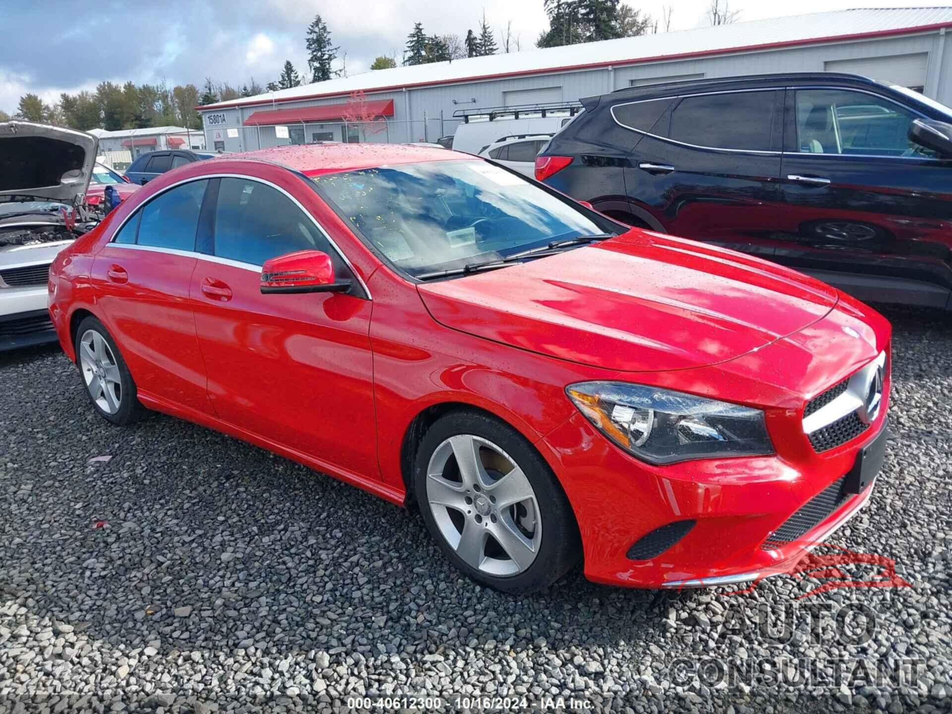 MERCEDES-BENZ CLA 250 2017 - WDDSJ4GB1HN484284