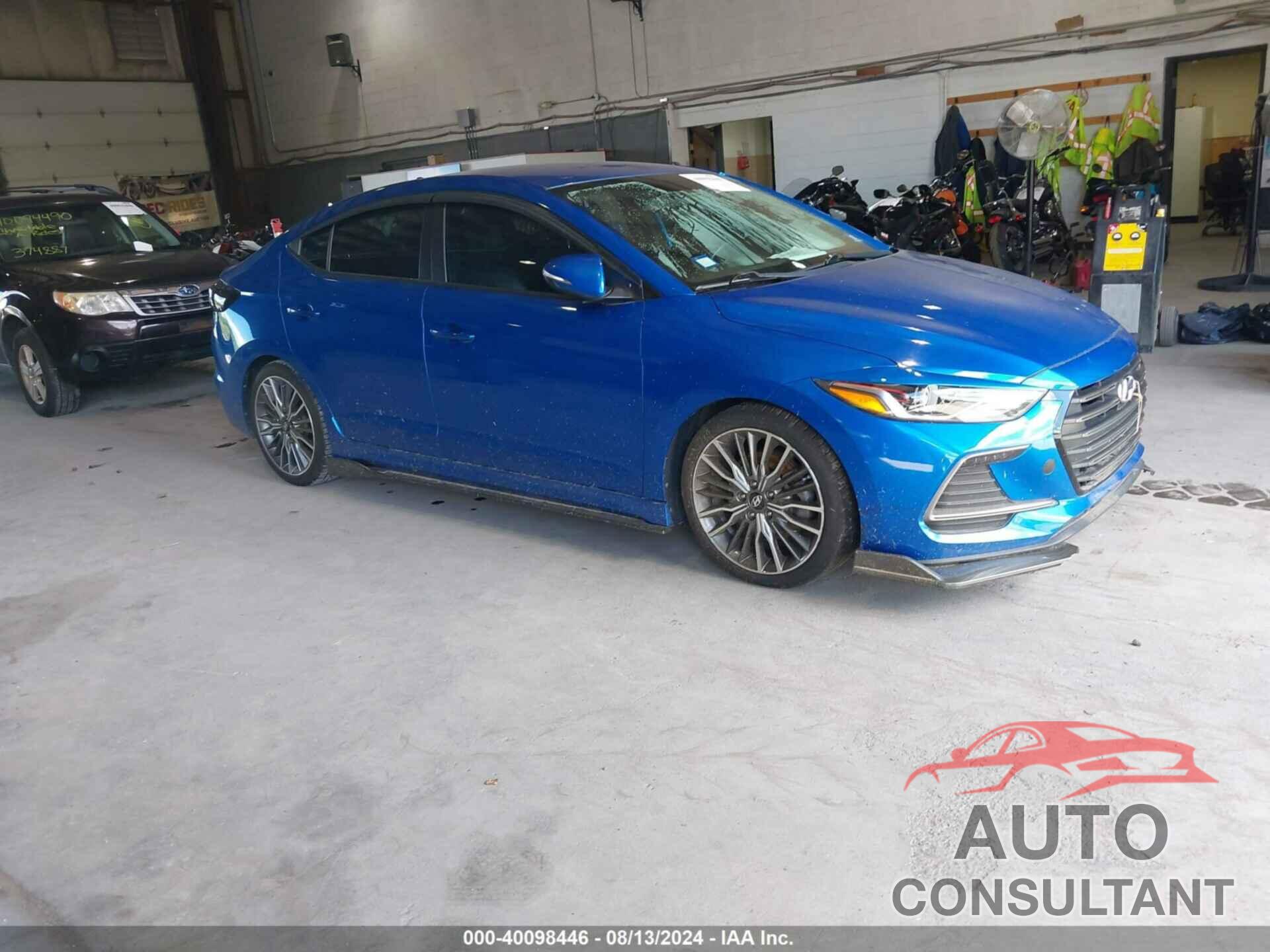 HYUNDAI ELANTRA 2017 - KMHD04LB4HU355663