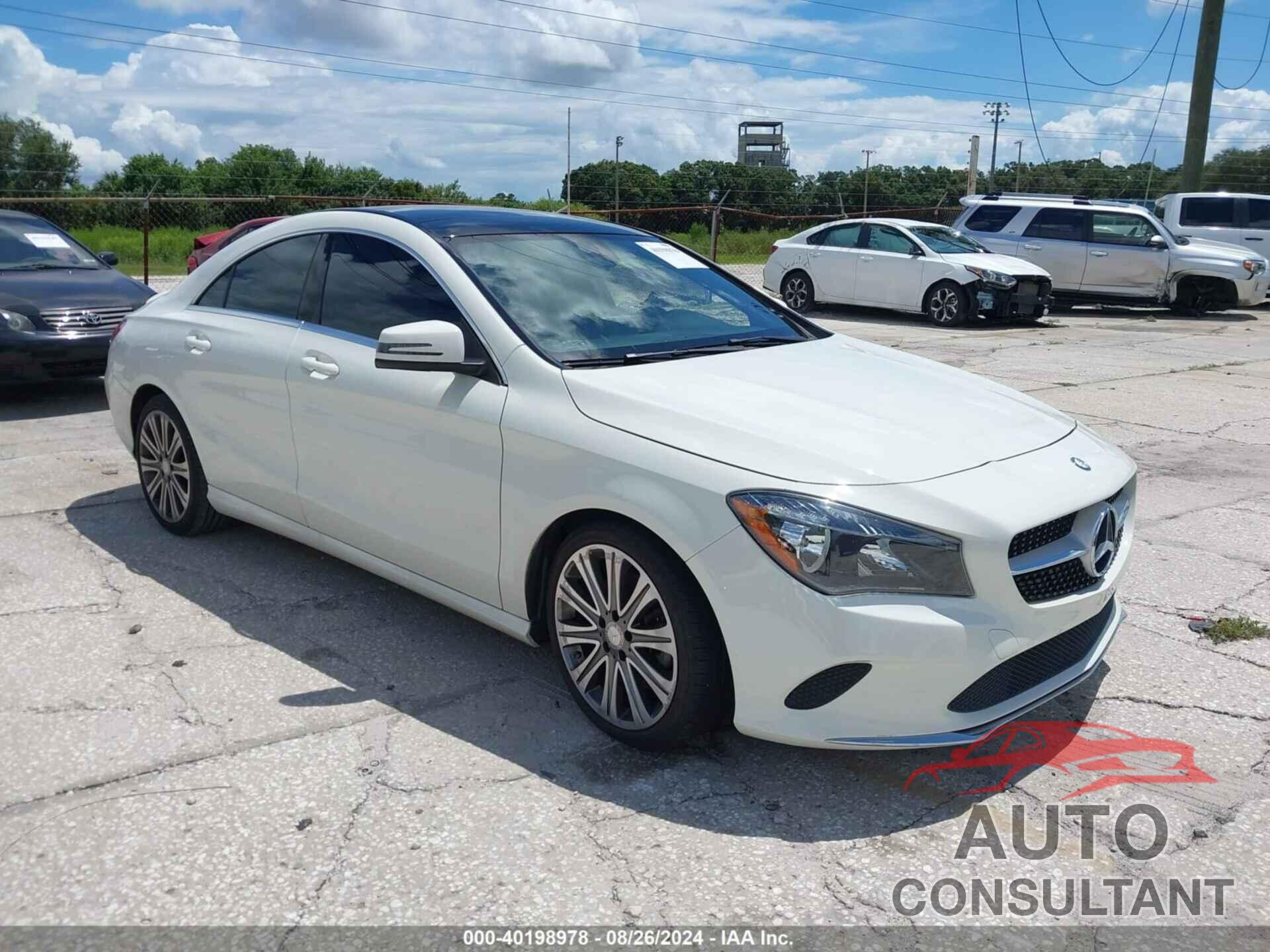 MERCEDES-BENZ CLA 250 2017 - WDDSJ4EB4HN489207