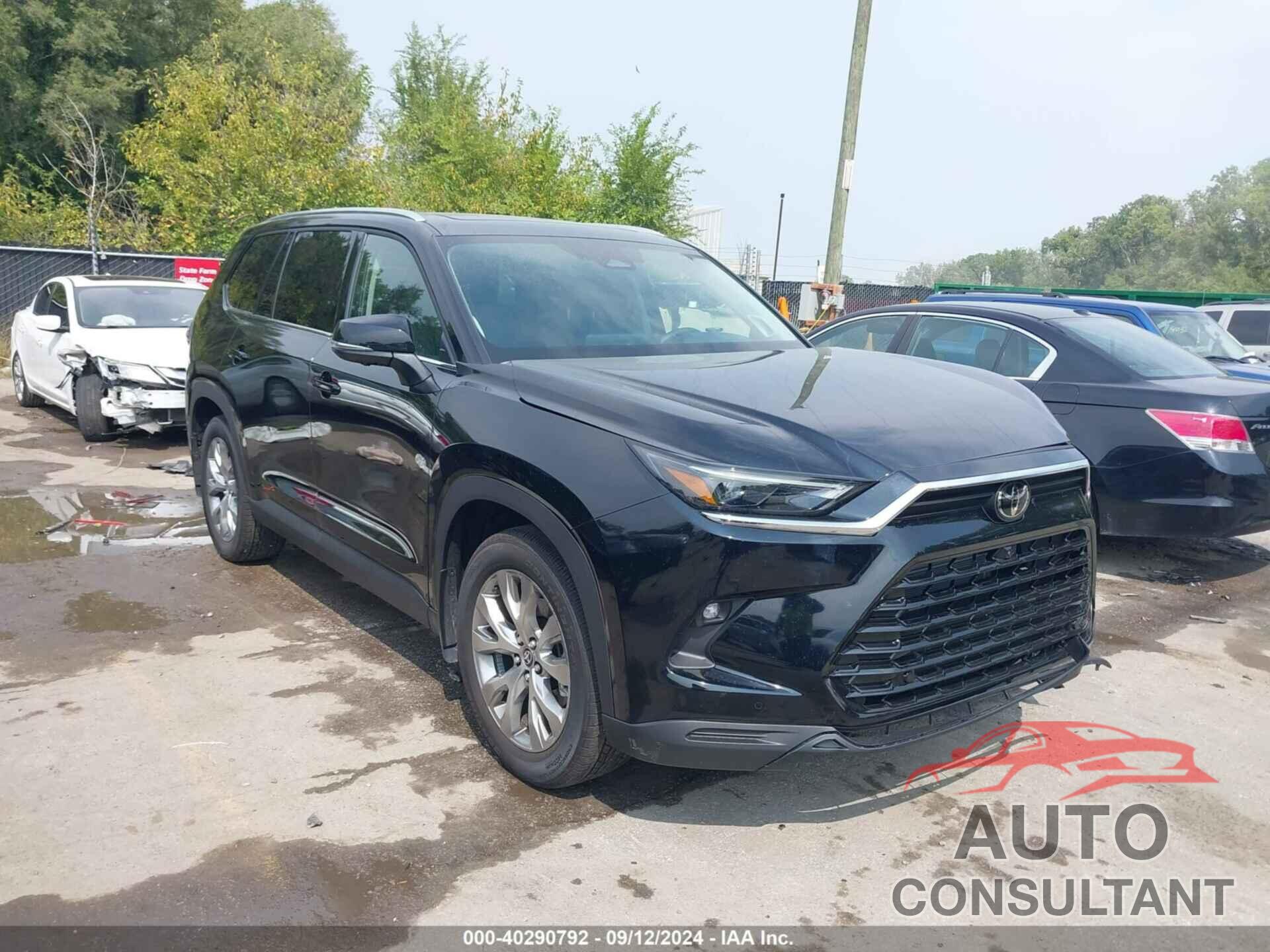 TOYOTA GRAND HIGHLANDER 2024 - 5TDACAB58RS015933