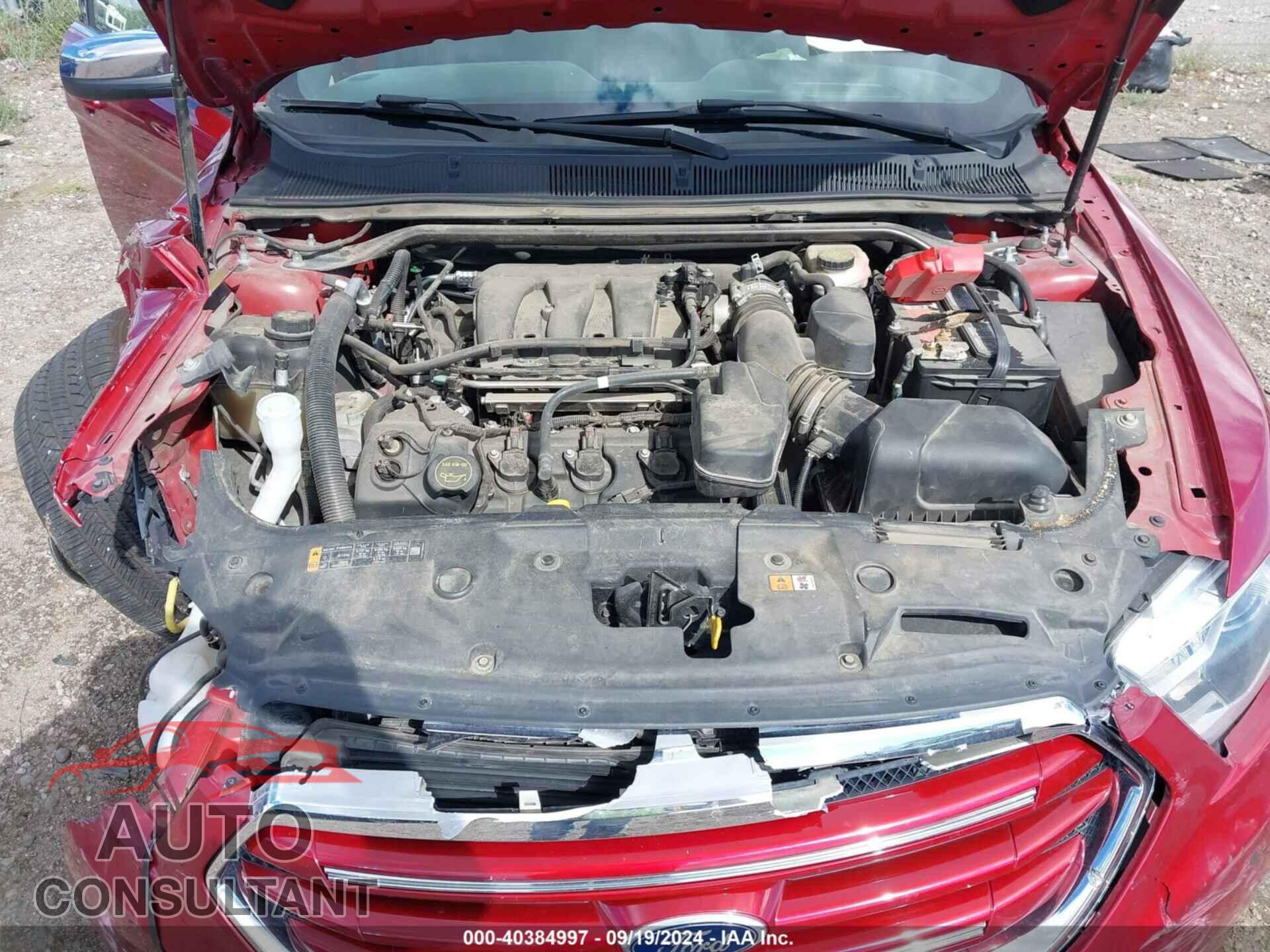 FORD TAURUS 2015 - 1FAHP2F82FG102560