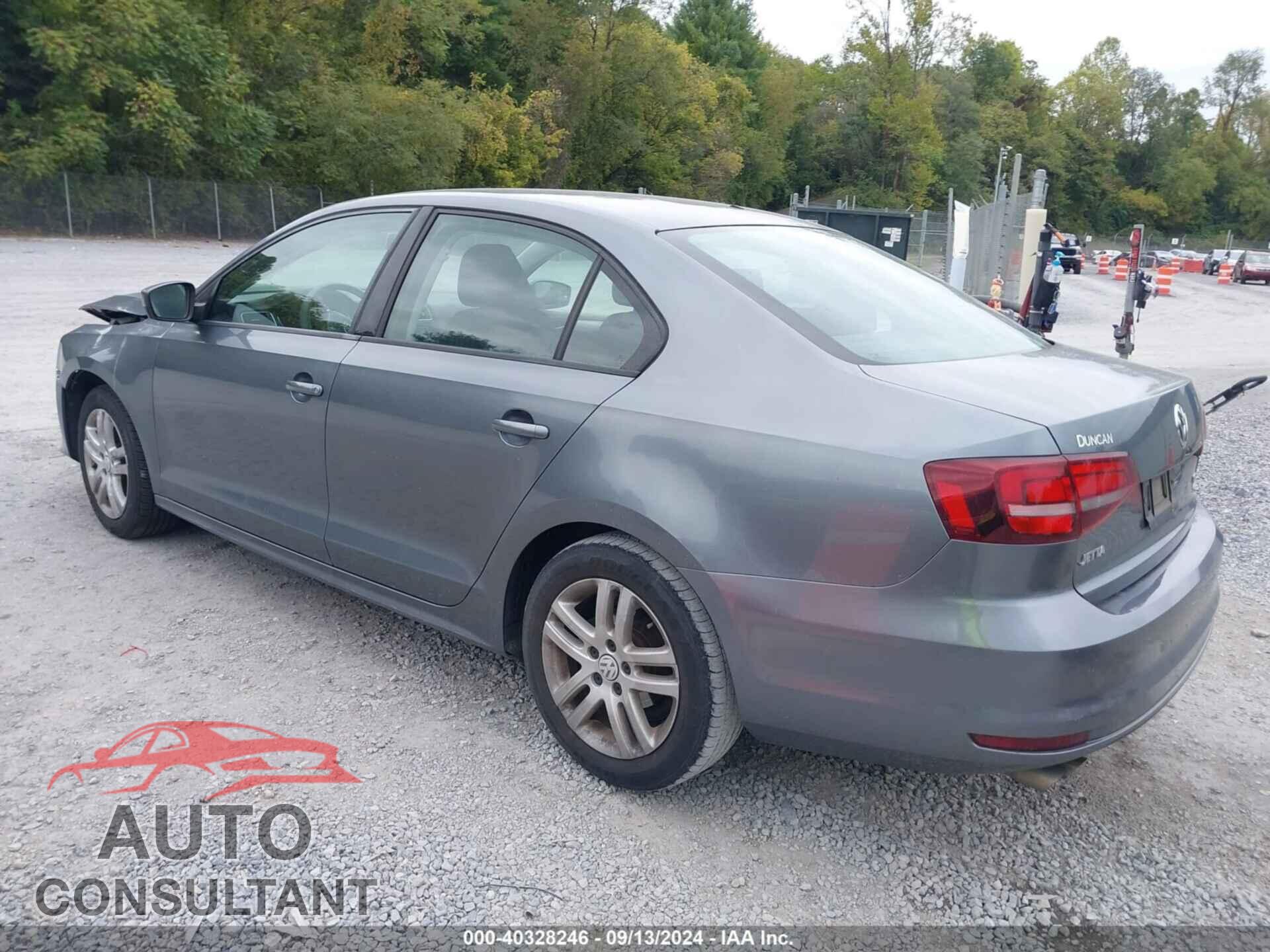 VOLKSWAGEN JETTA 2018 - 3VW2B7AJ4JM212768